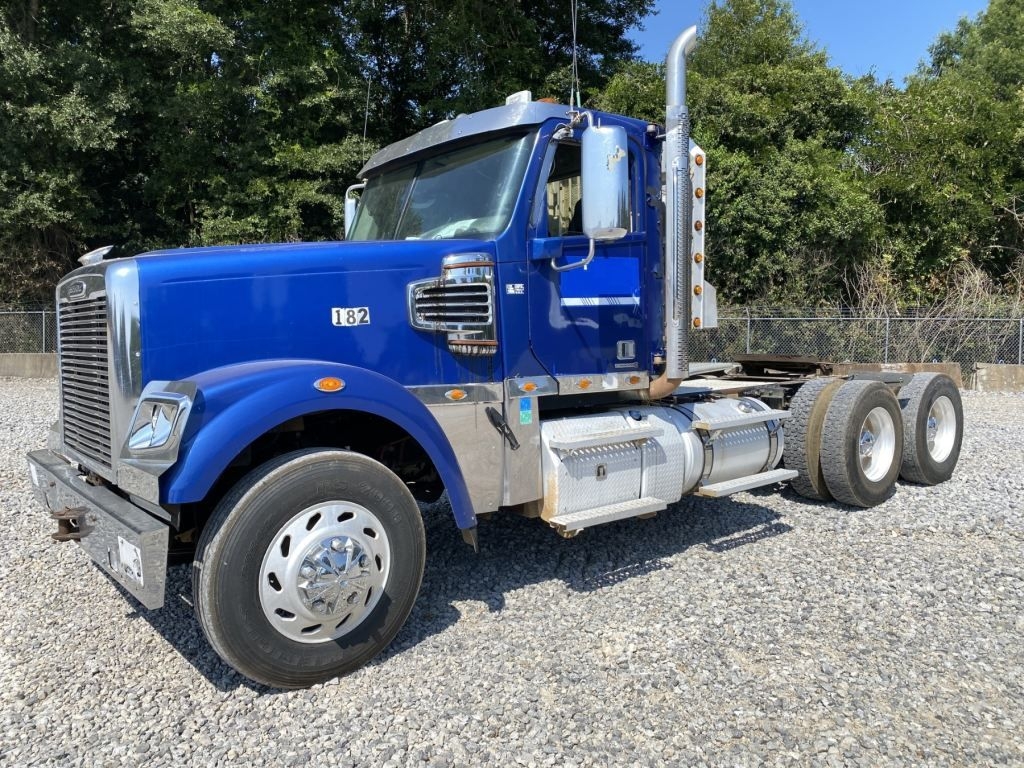 2014 Freightliner Coranado 132 Daycab (A62679)