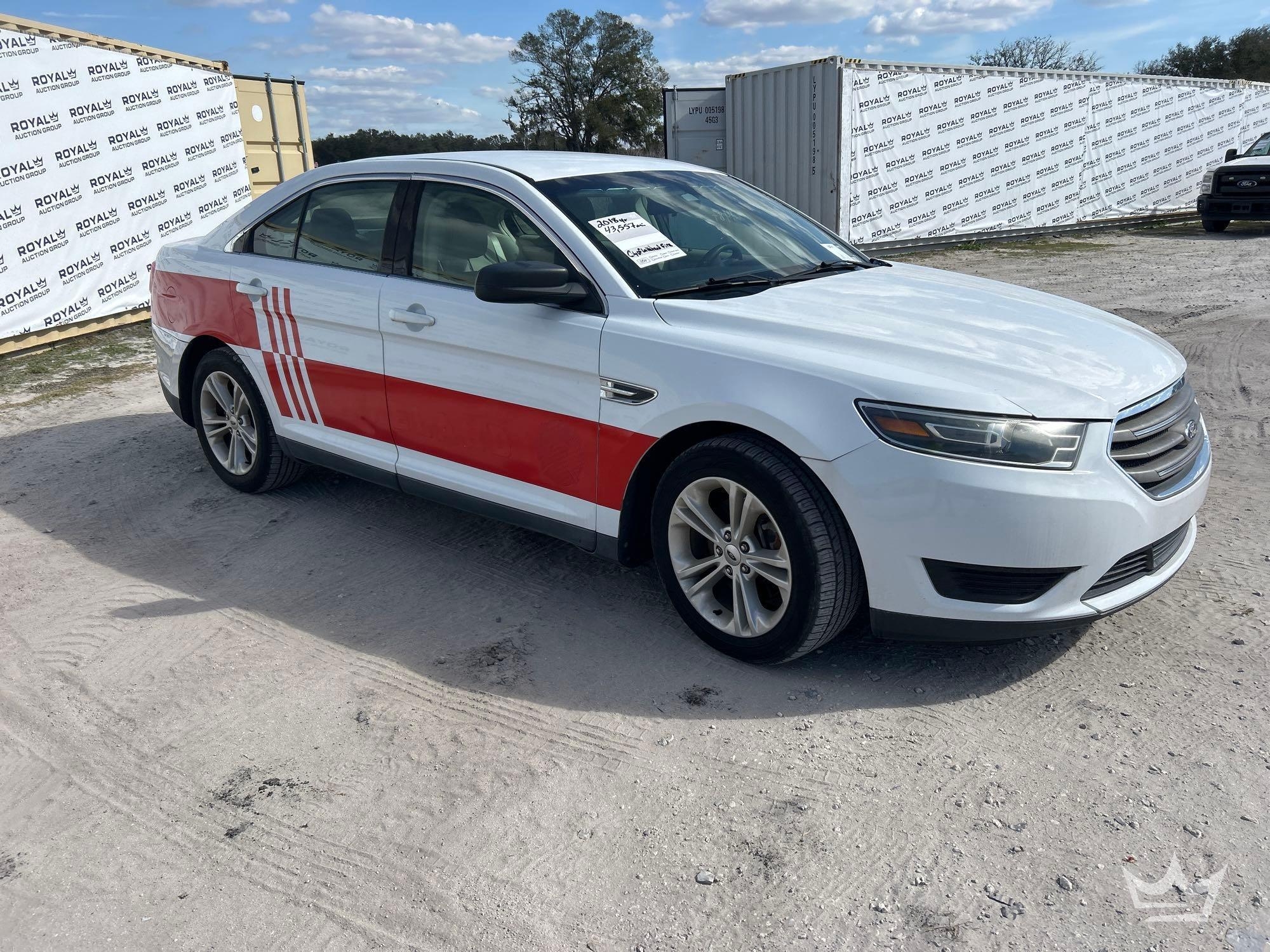 2018 Ford Taurus Sedan (A61569)