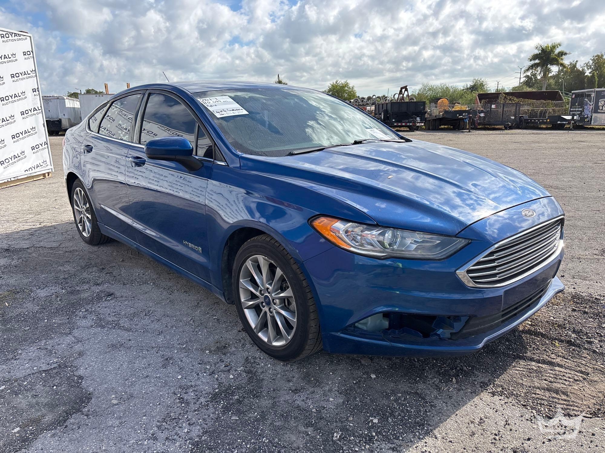 2017 Ford Fusion Hybrid Sedan (A61574)