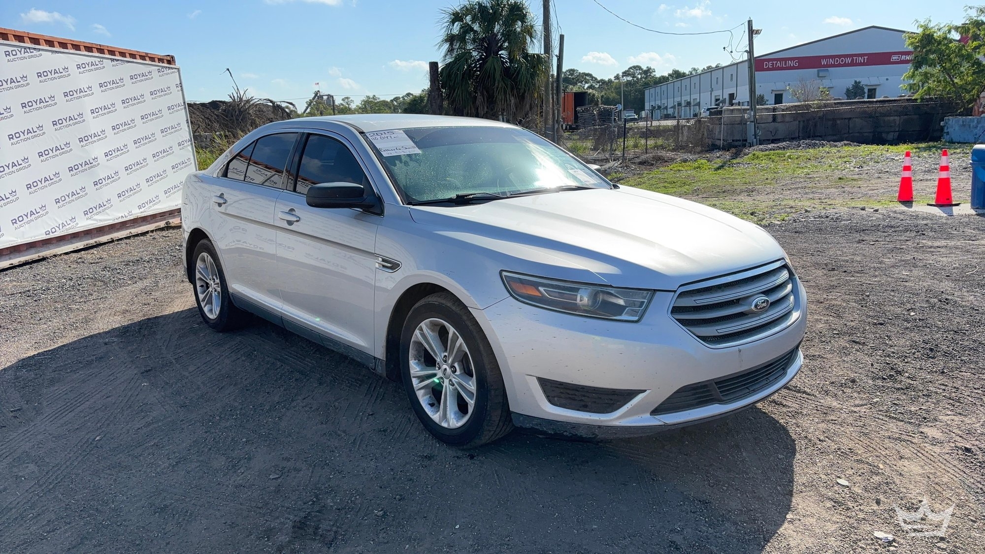 2015 Ford Taurus Sedan (A64557)