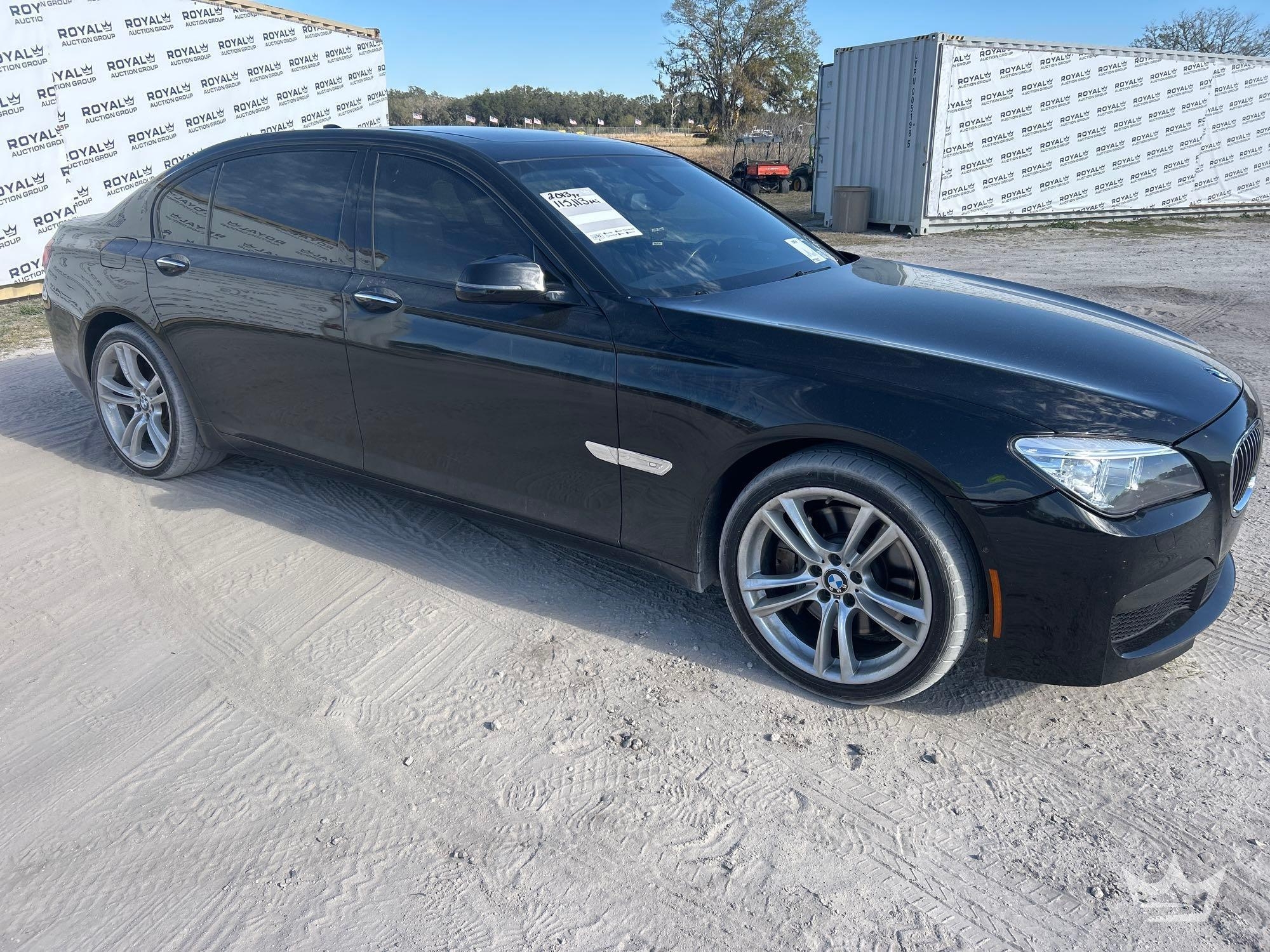2013 BMW 750i Sedan (A61569)