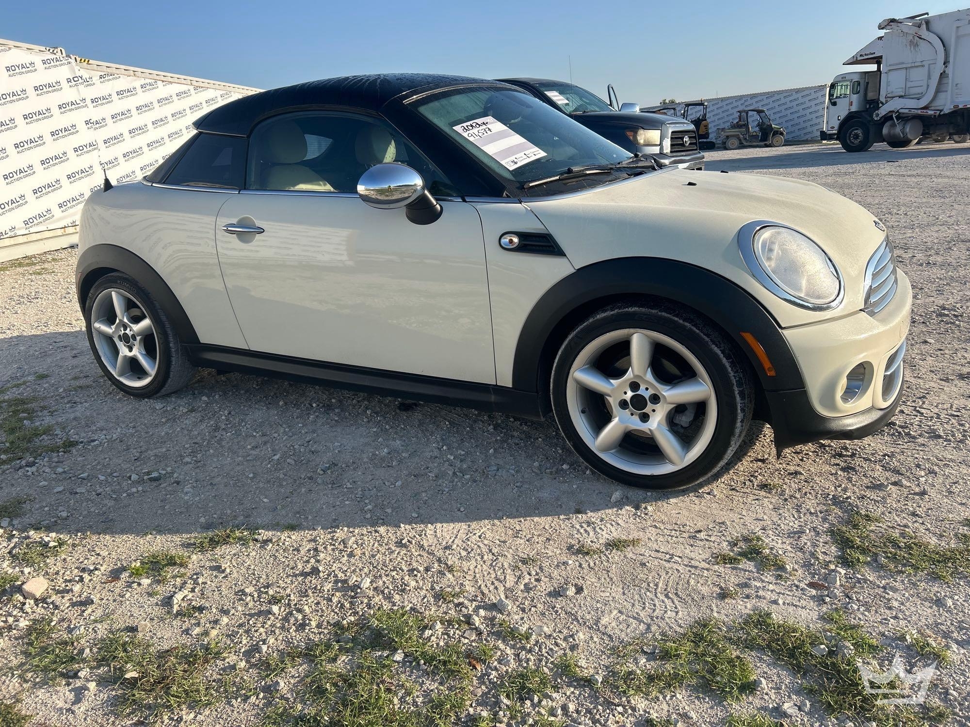 2012 Mini Cooper Hatchback (A64557)