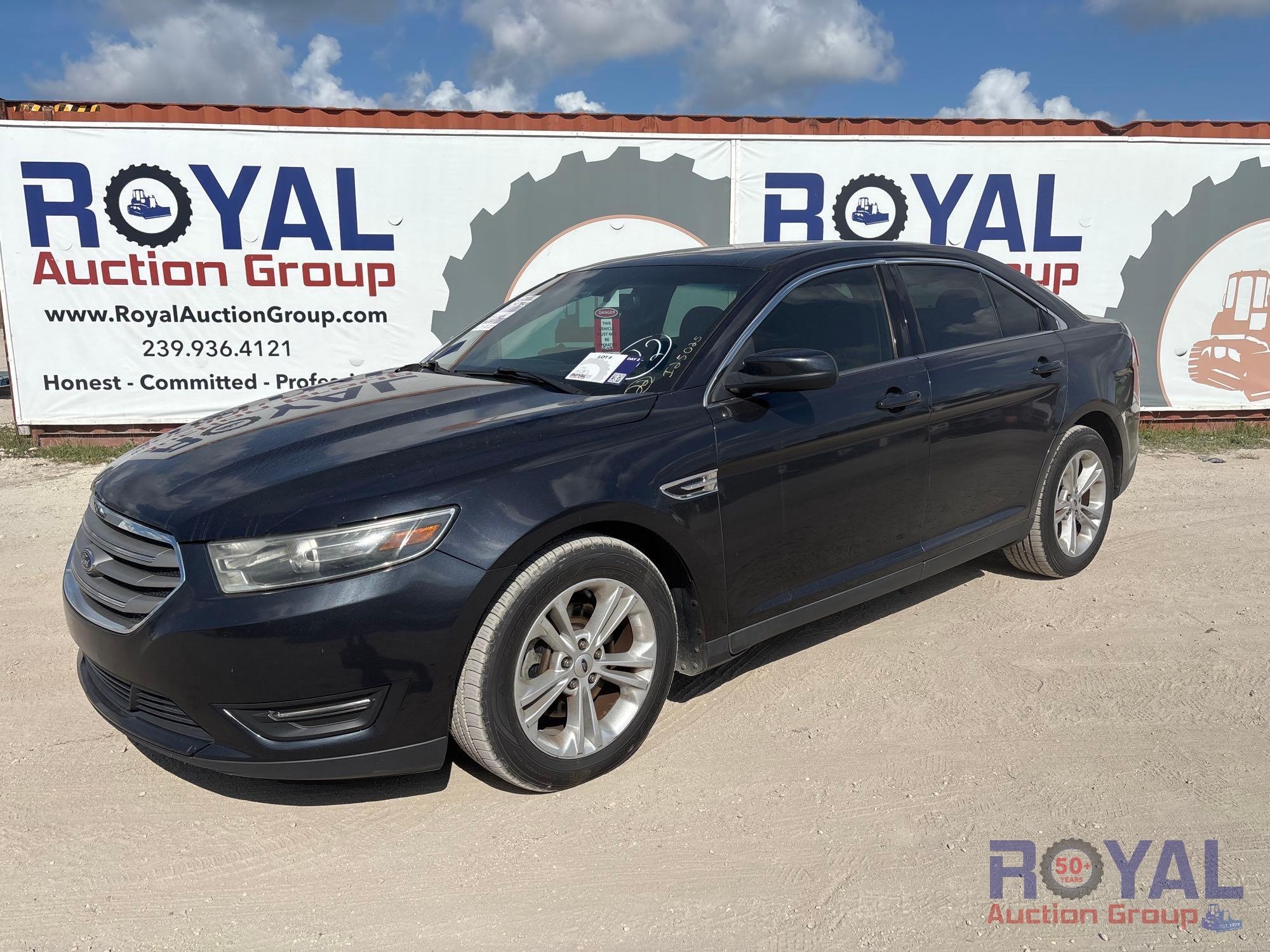 2017 Ford Taurus SEL Sedan (A46684)