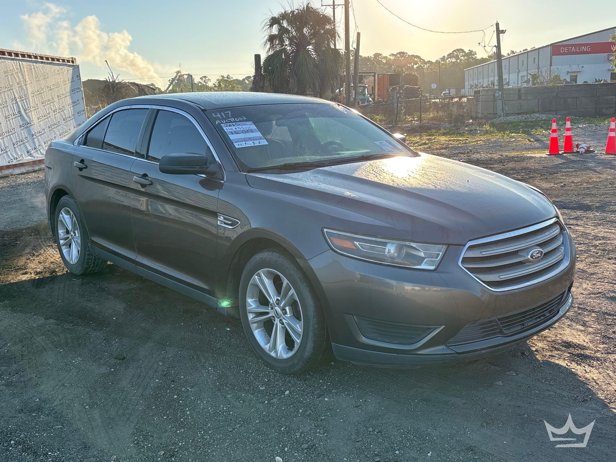 2015 Ford Taurus Sedan (A64557)