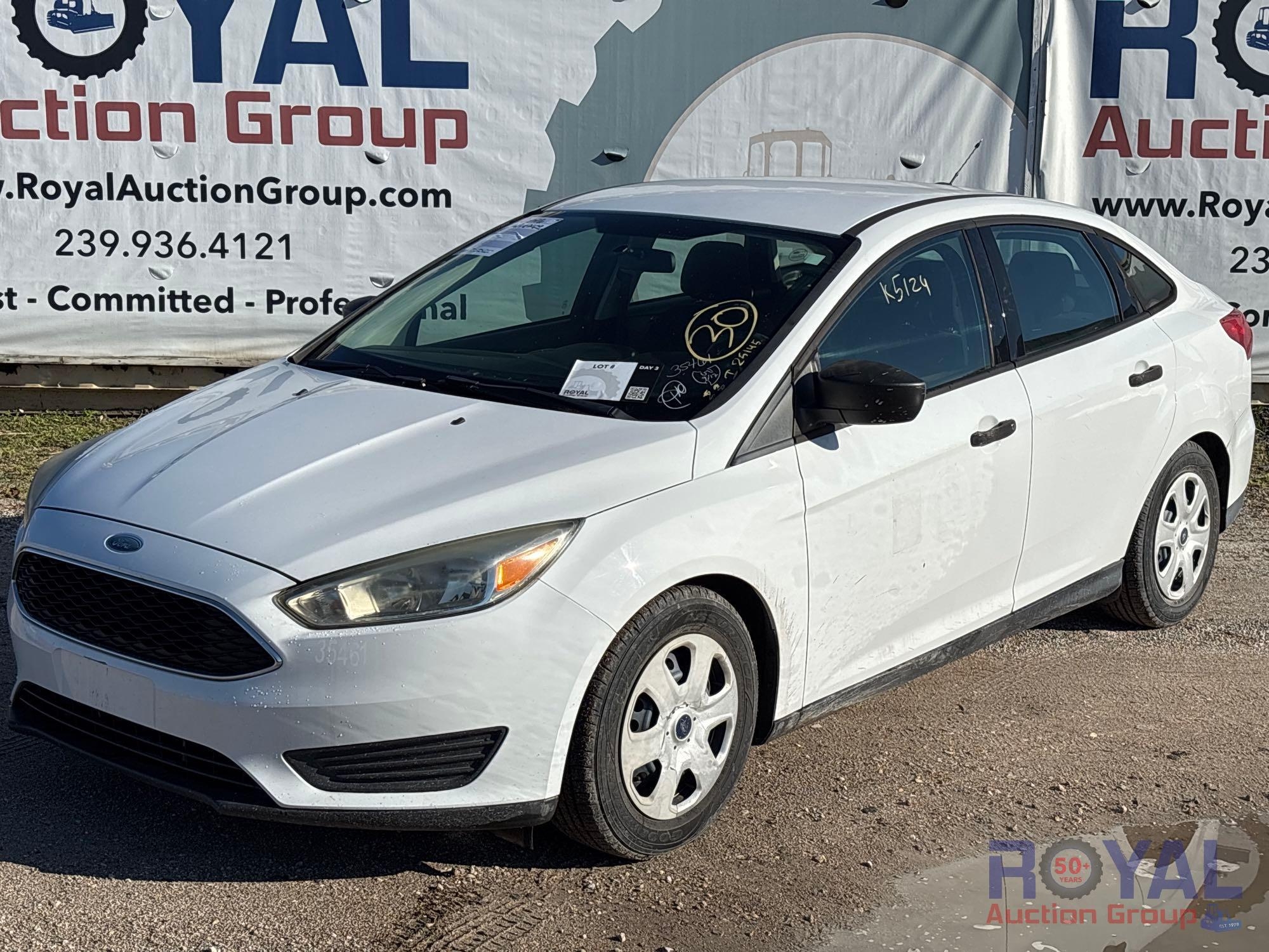 2016 Ford Focus Sedan (A53424)