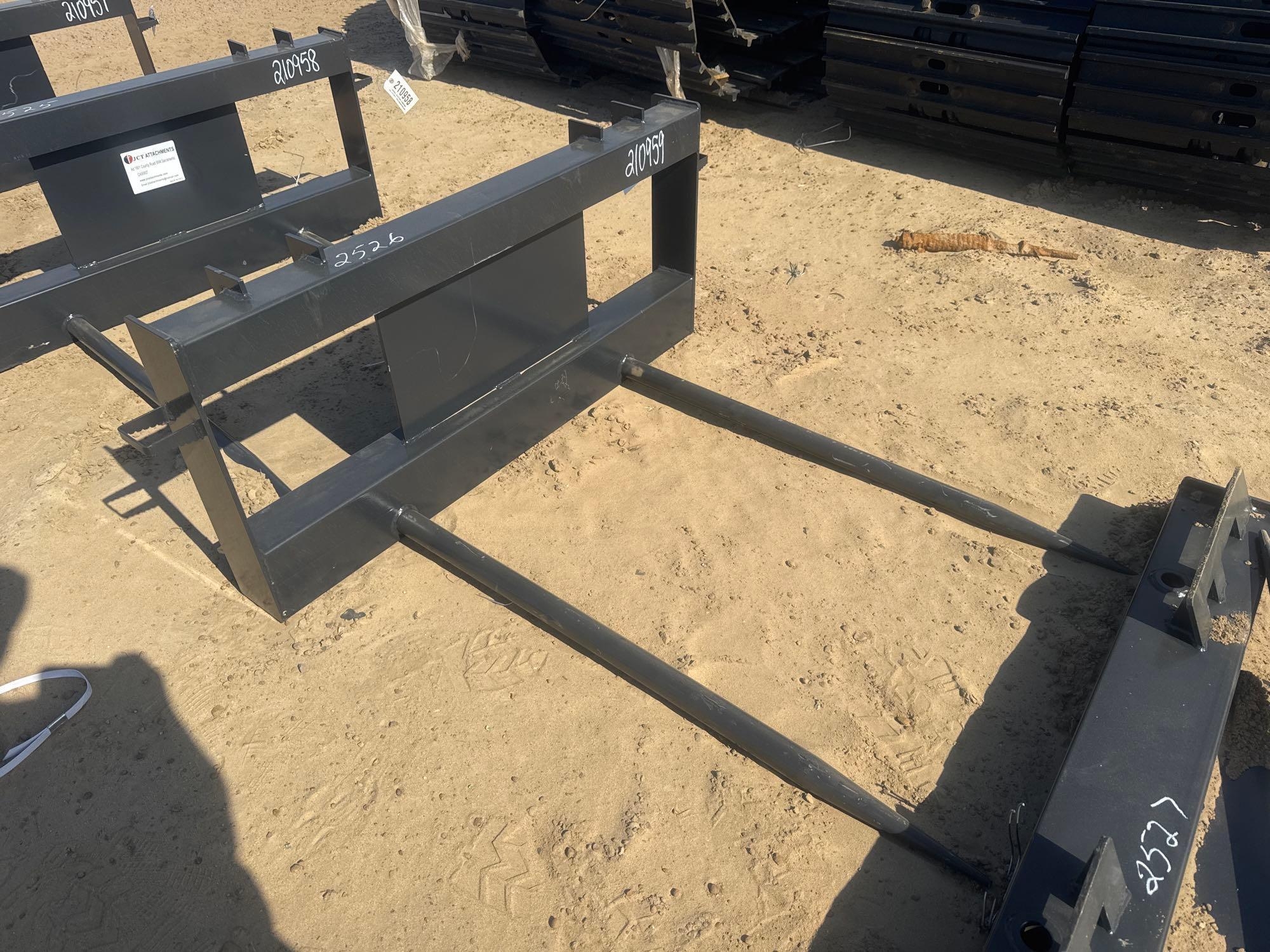 UNUSED JCT 2 PRONG BALE SPEAR (A62131)