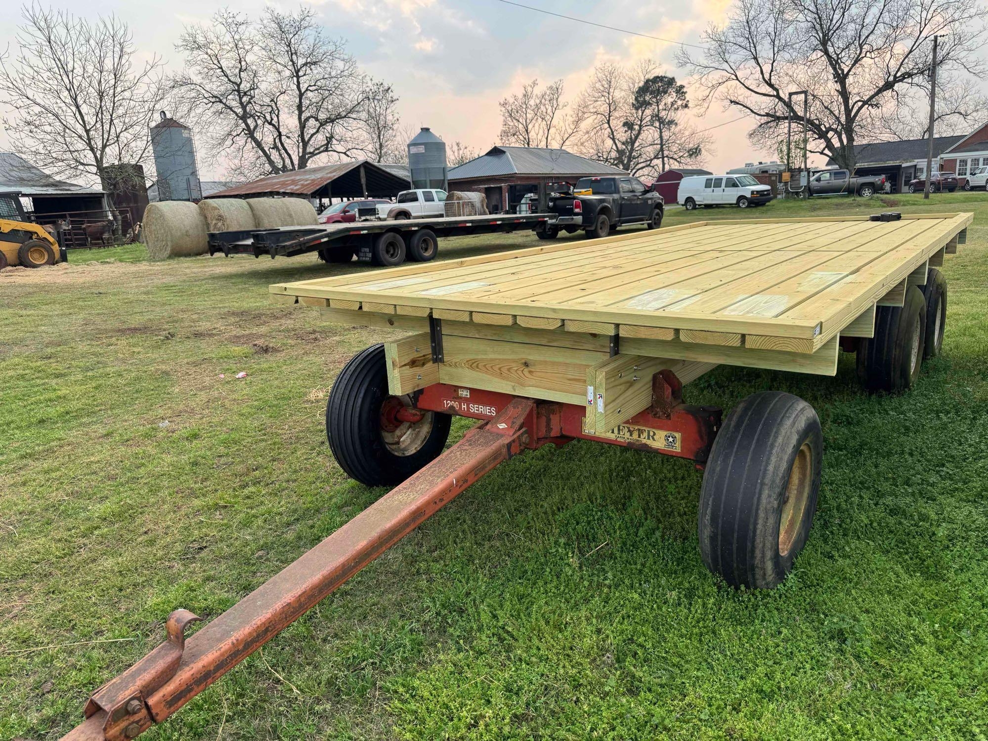 8x18 Meyer 1200 H Farm Wagon (A65579)