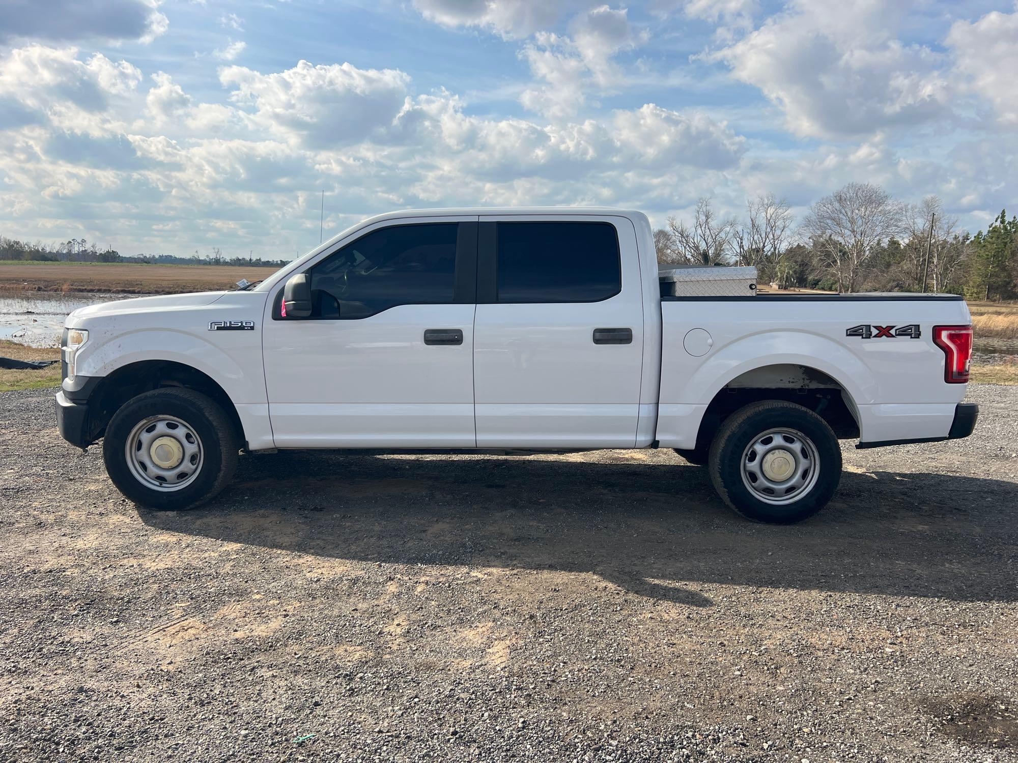 2017 FORD F-150 XL CREW CAB TRUCK (A59823)
