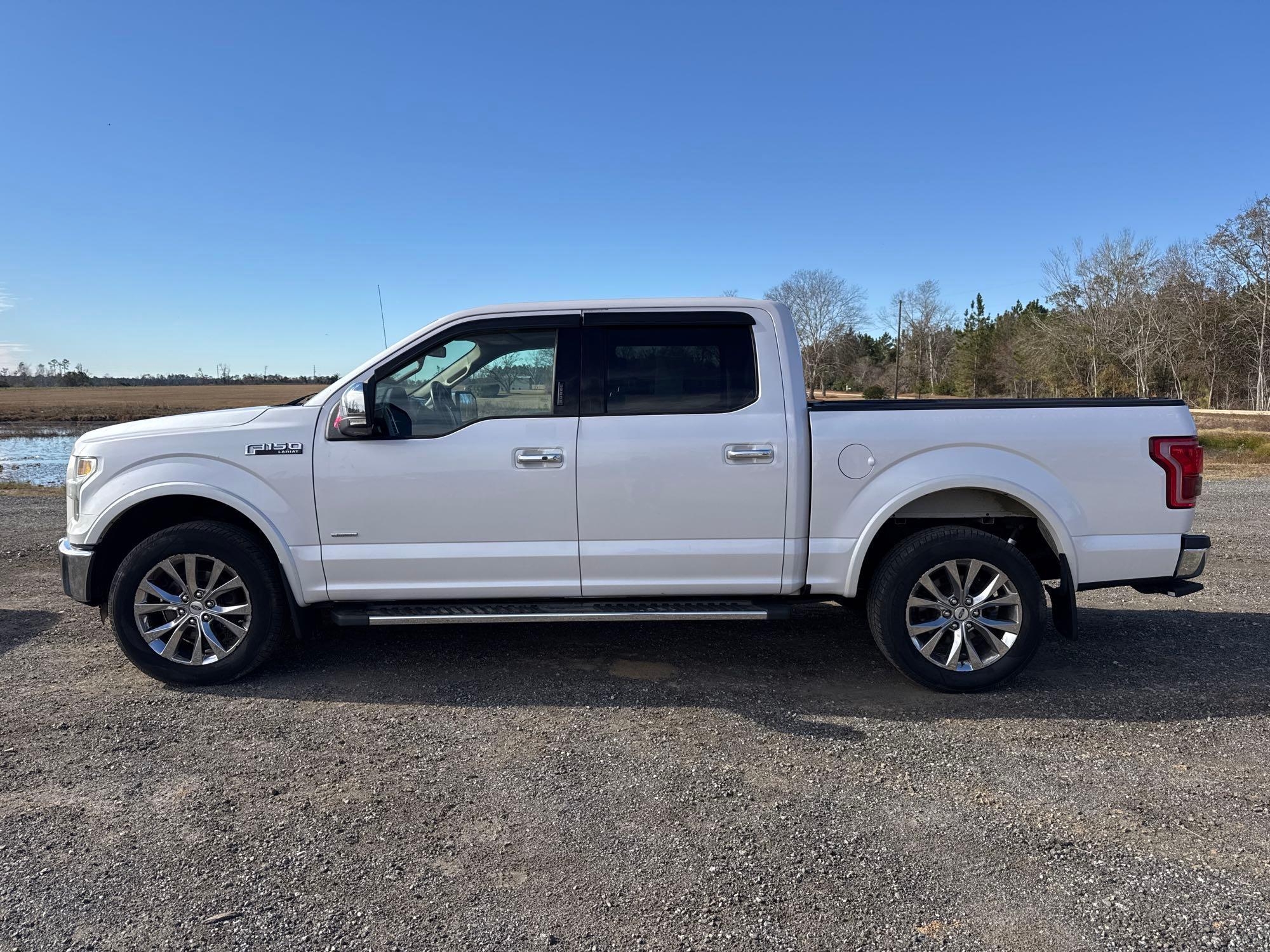2015 FORD F-150 LARIAT CREW CAB TRUCK (A59823)