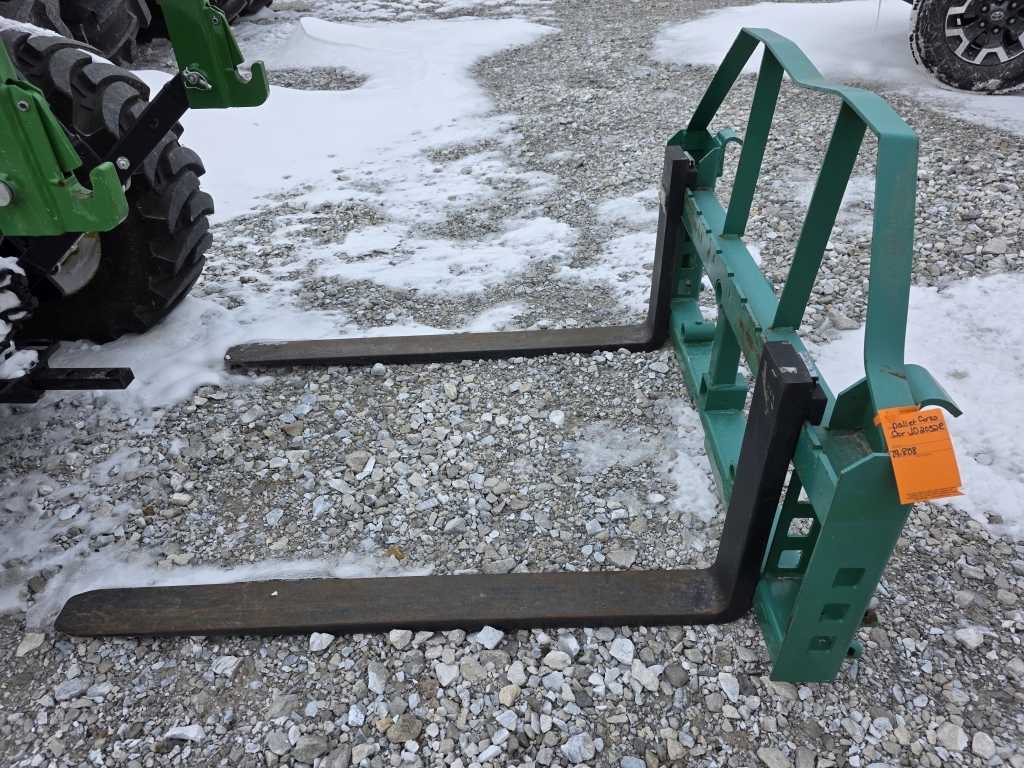 John Deere Pallet Forks (A66285)
