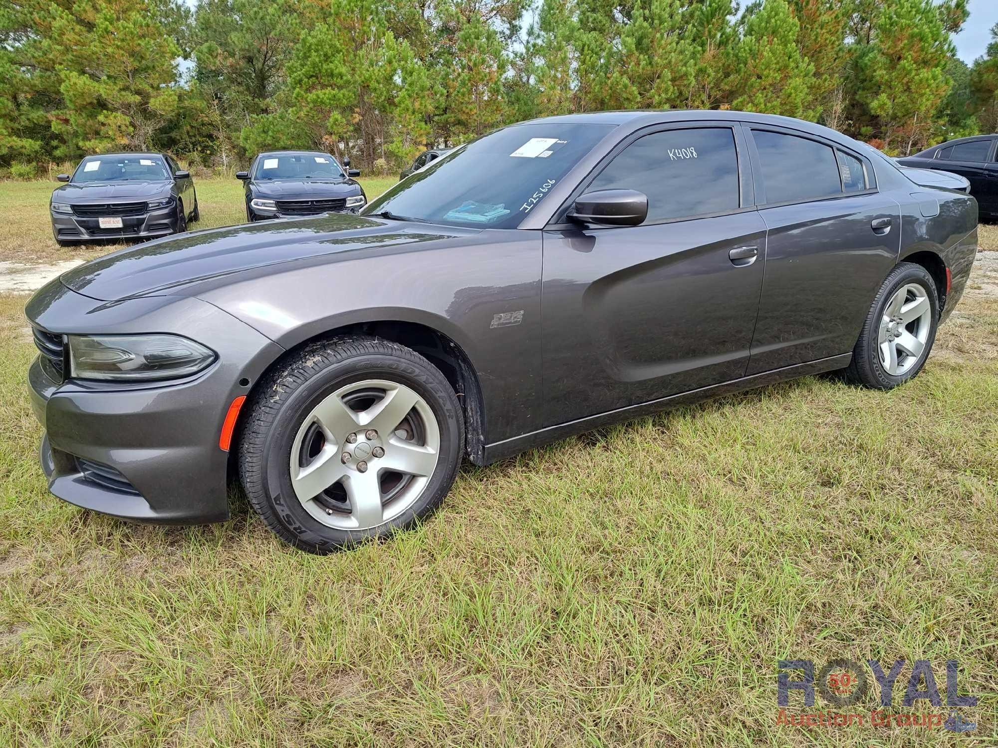 2017 Dodge Charger Sedan (A55853)