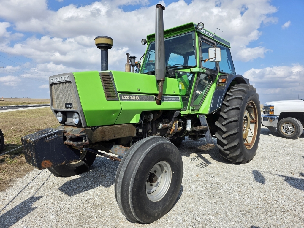 Deutz DX140 Tractor (A66285)