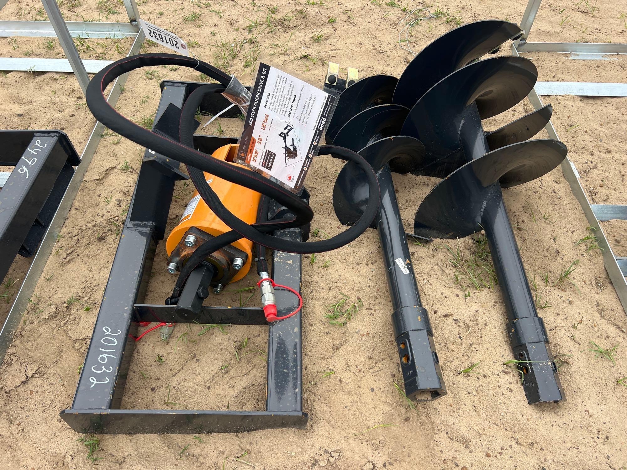 UNUSED JCT 2 PRONG BALE SPEAR (A54757)