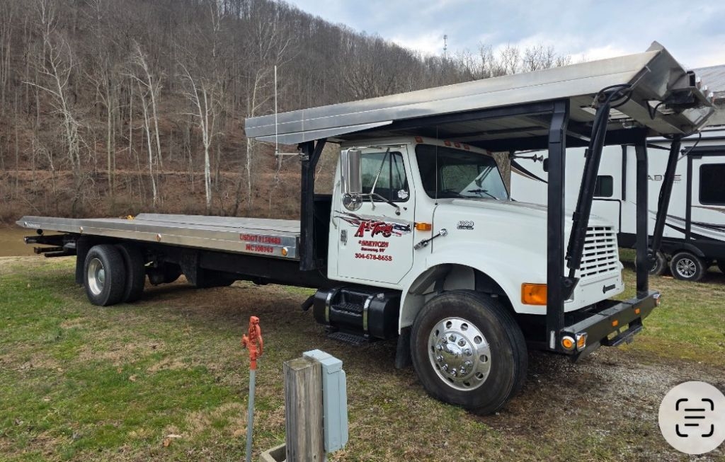 2001 INT 4900 DT 530 (A62679)