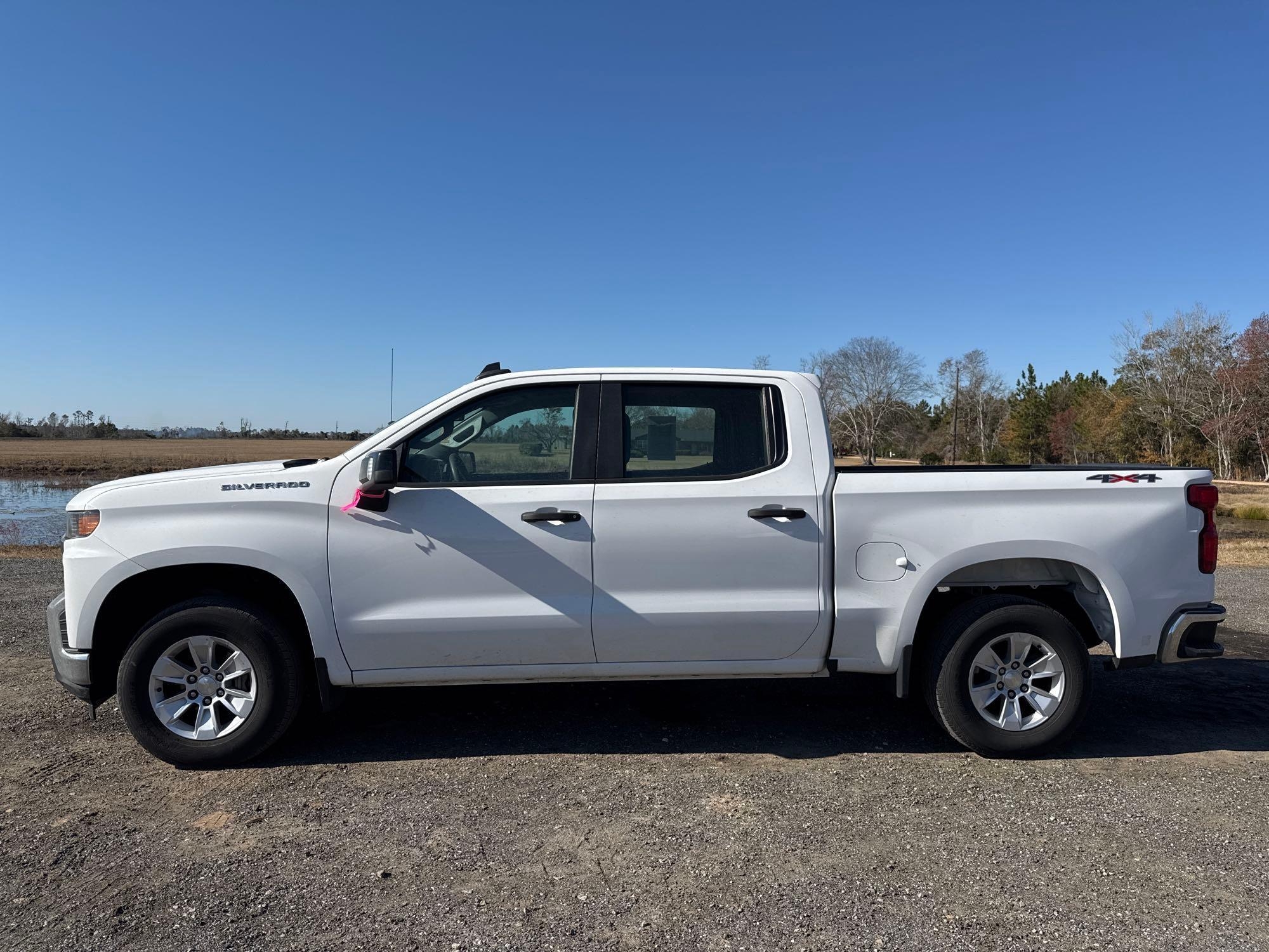 2020 CHEVROLET SILVERADO CREW CAB TRUCK (A59823)