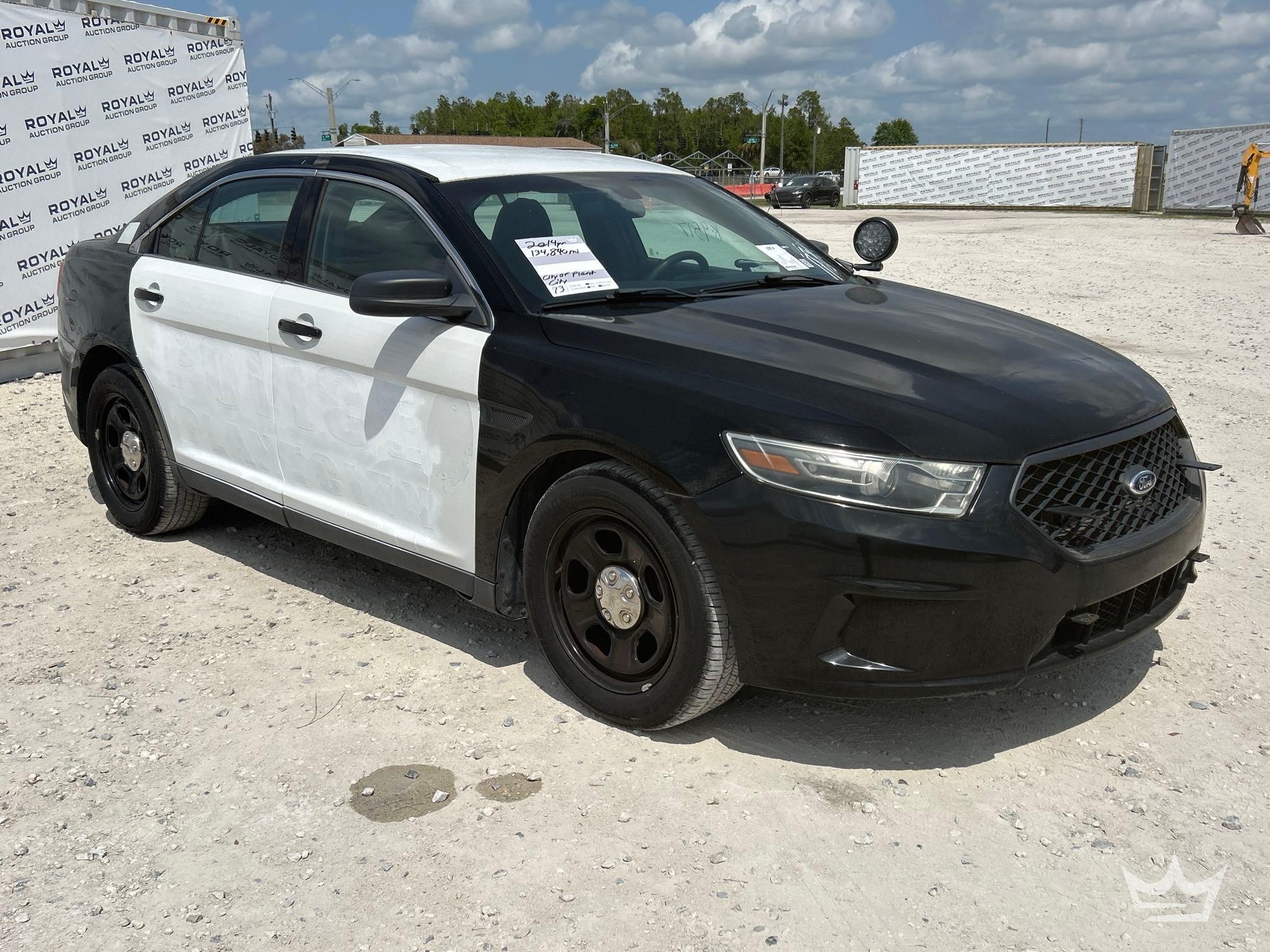 2014 Ford Taurus Sedan (A64557)