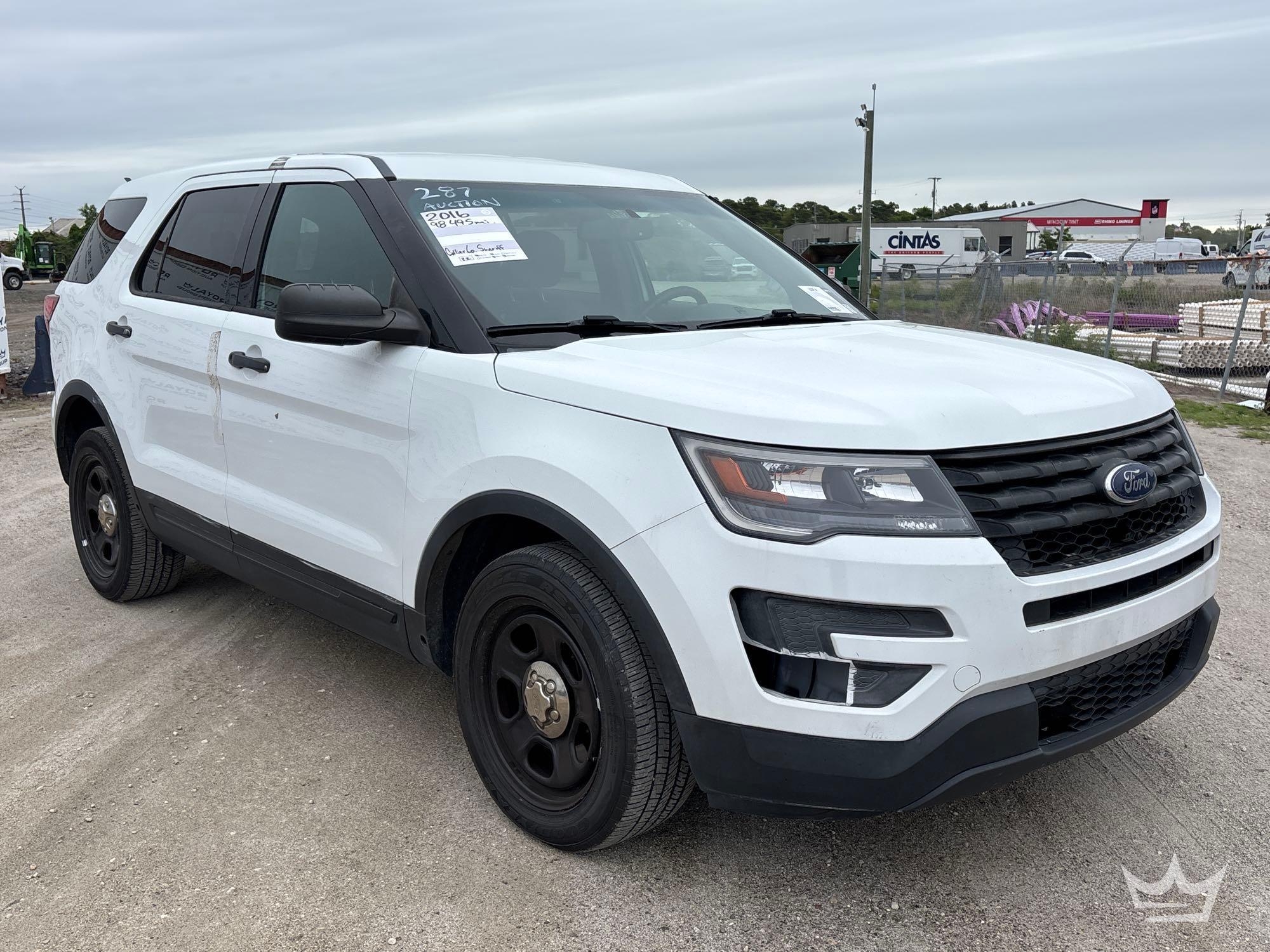 2016 Ford Explorer AWD SUV (A64557)