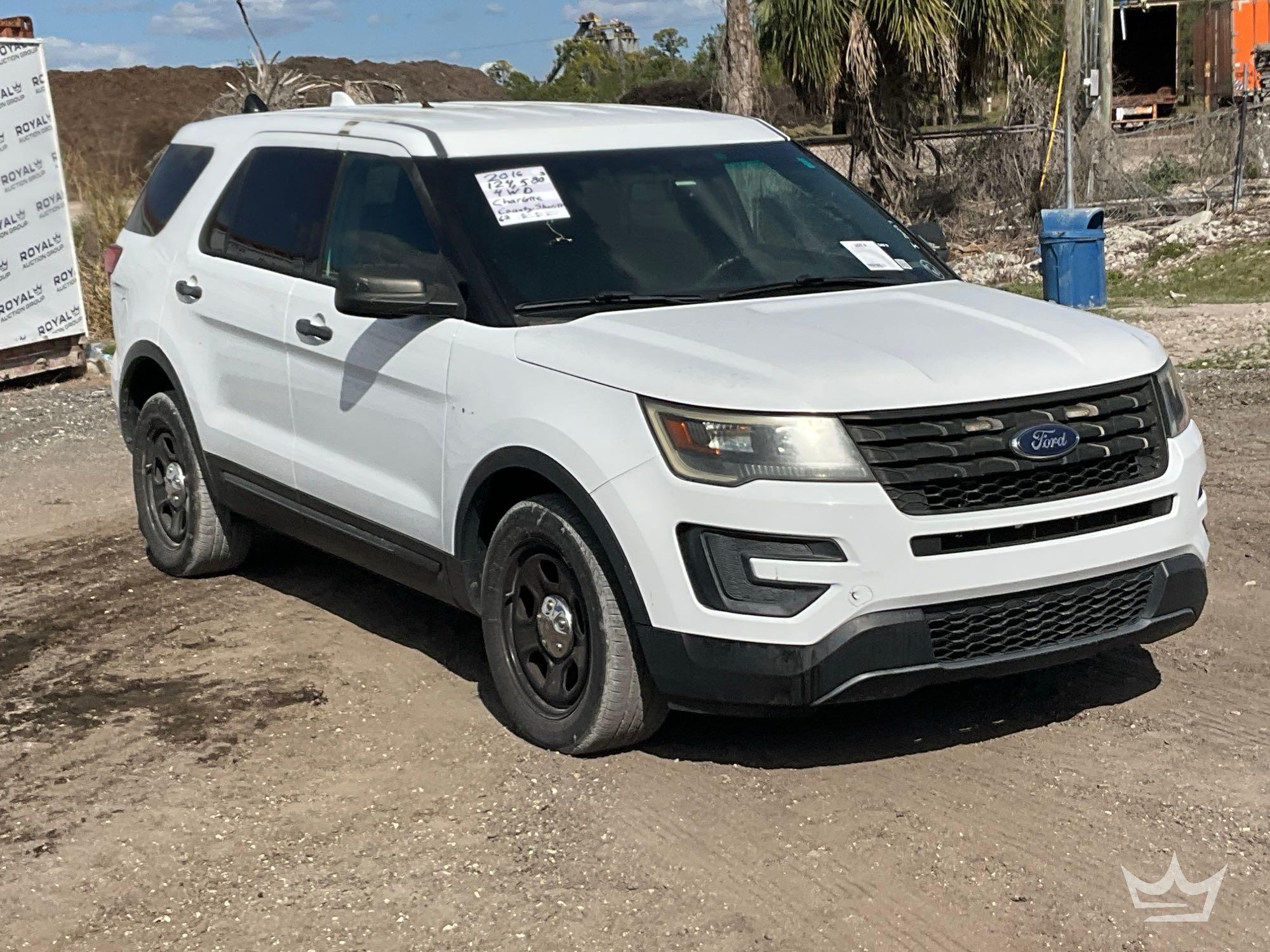 2016 Ford Explorer AWD SUV (A64557)