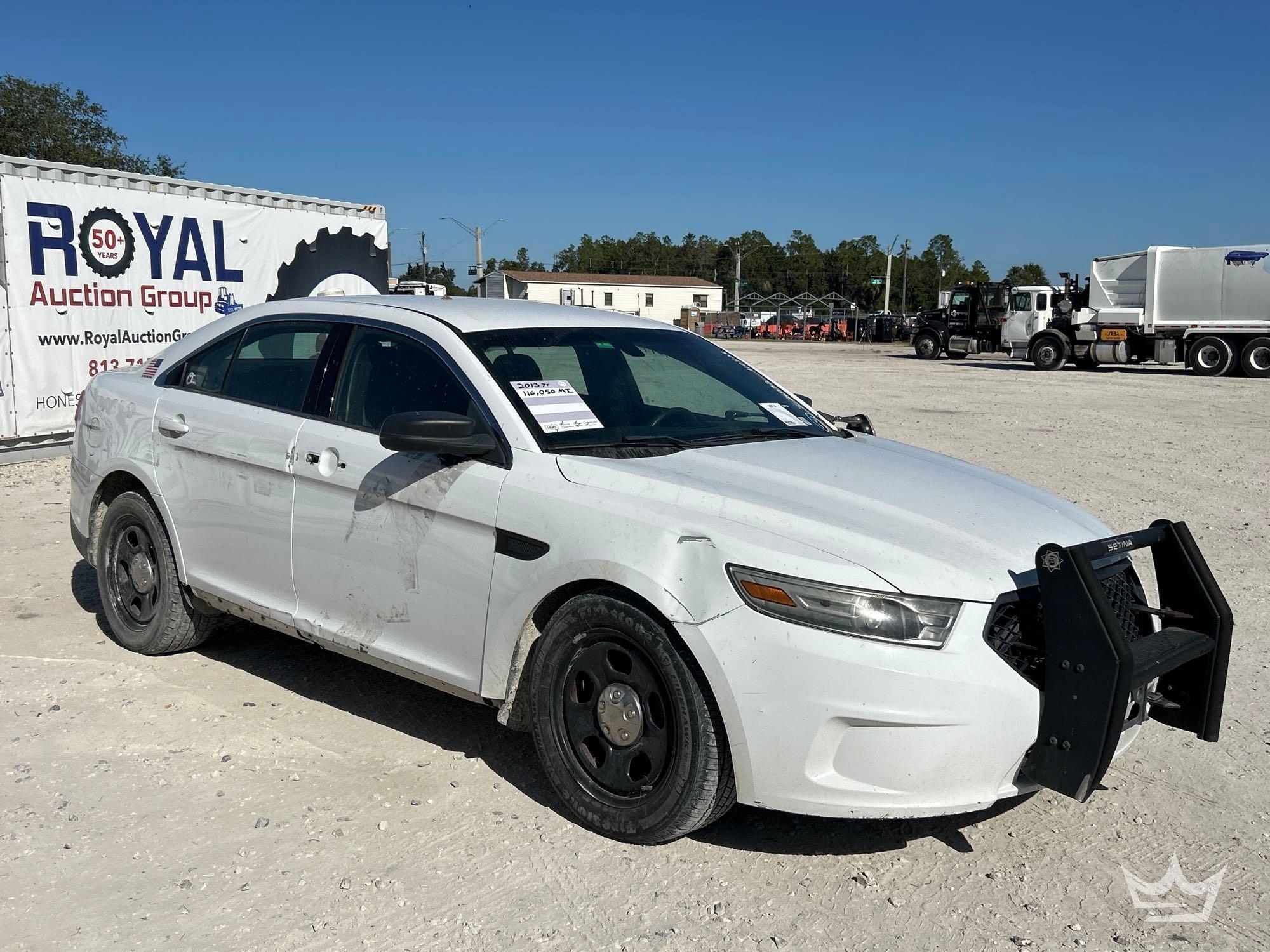 2013 Ford Taurus Sedan (A59231)