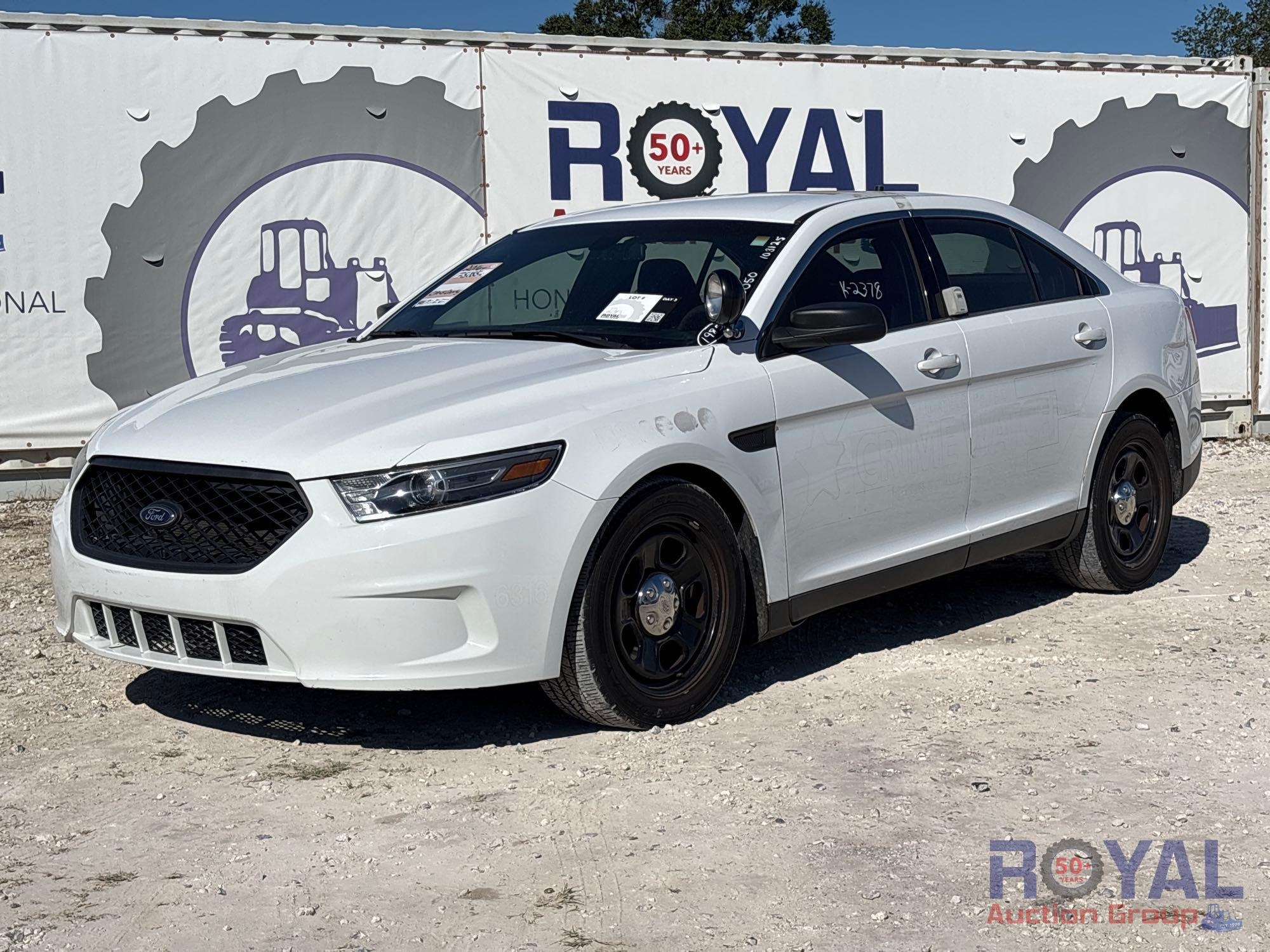 2016 Ford Taurus AWD Sedan (A55853)