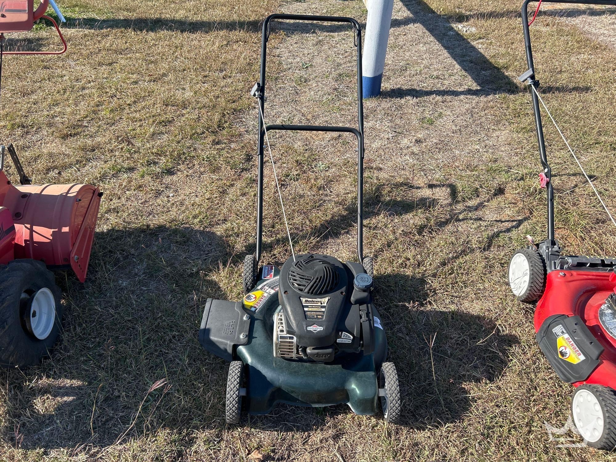 2014 Bolens 11A-020W765 20in Push Mower (A60352)