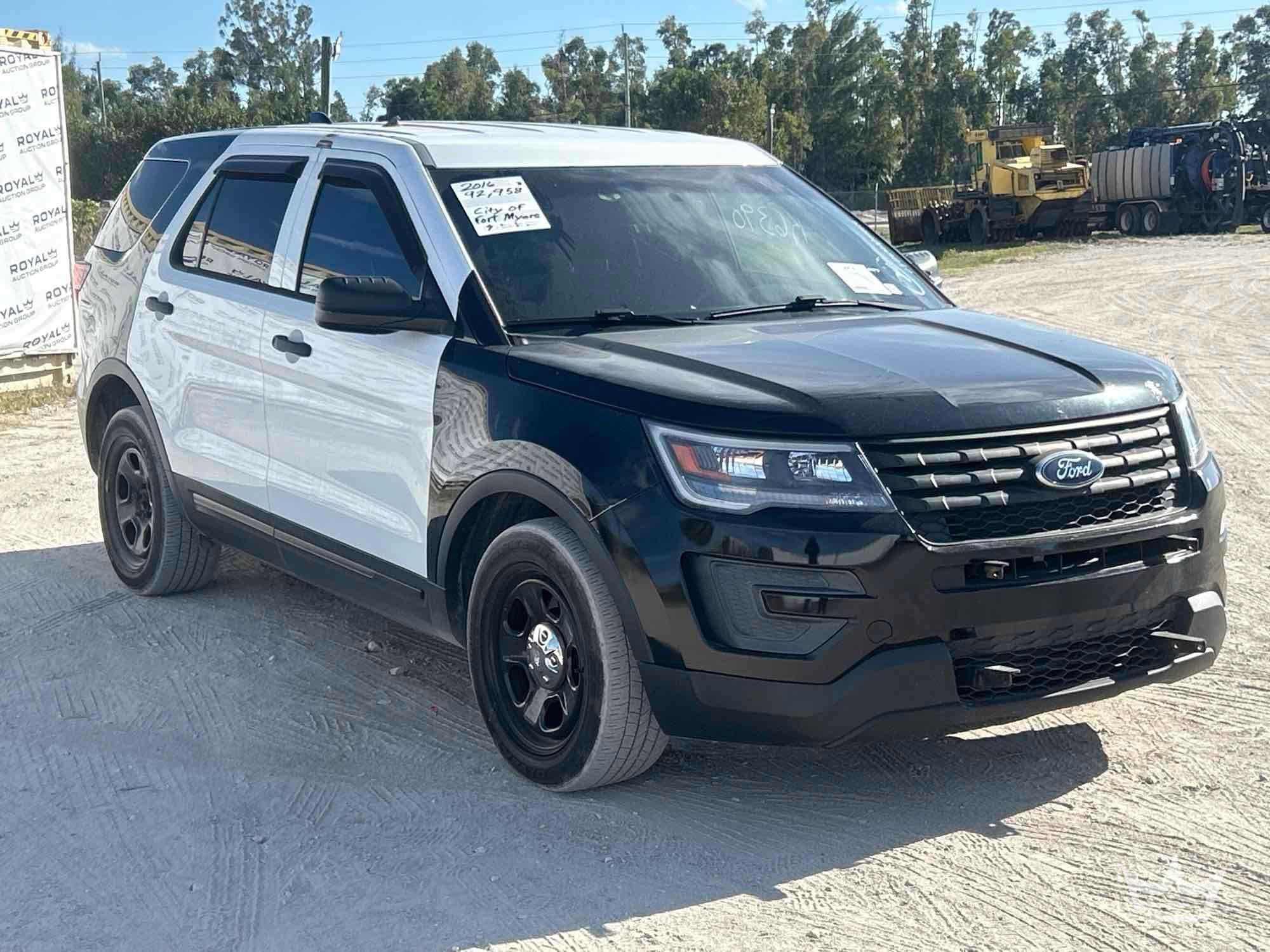 2016 Ford Explorer AWD SUV (A64557)
