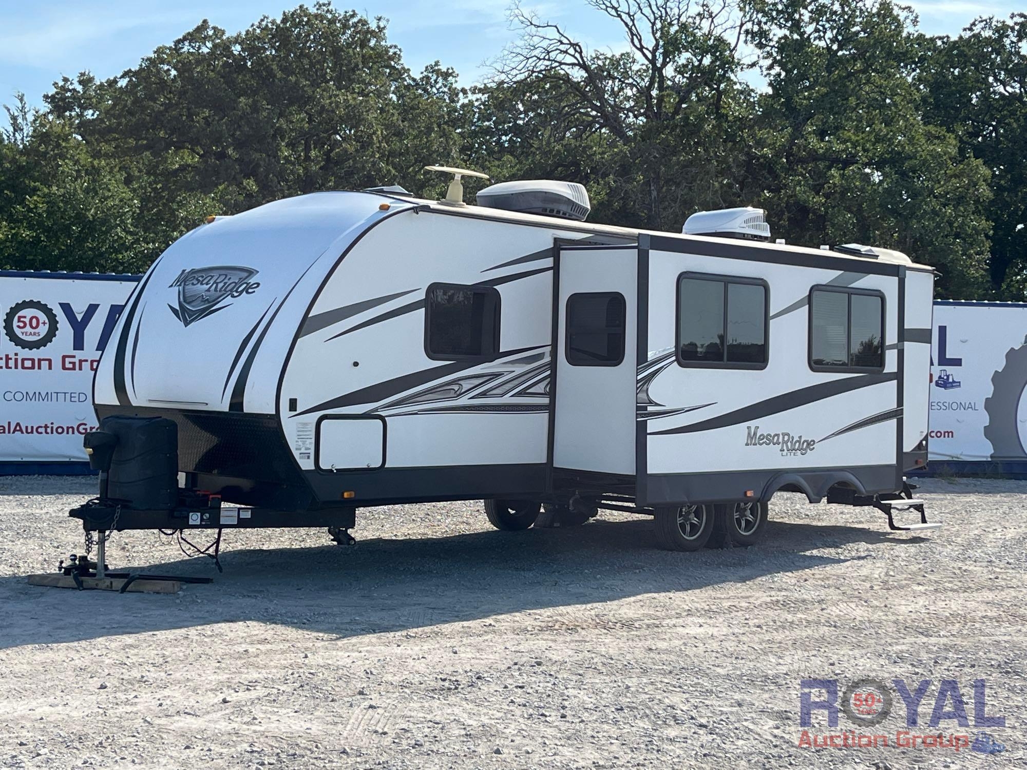 2020 Mesa Ridge 32ft Lite Travel Trailer (A49461)