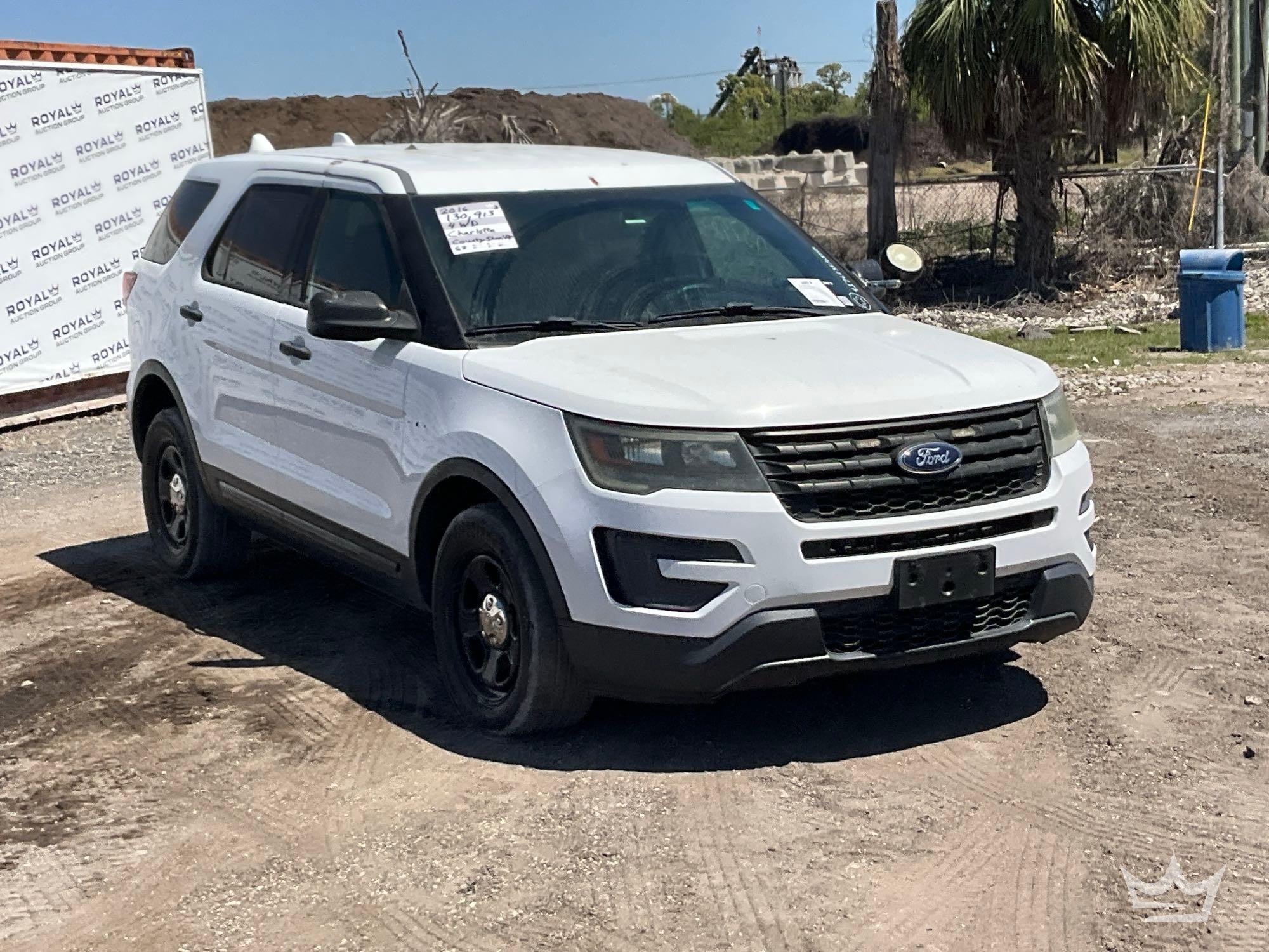 2016 Ford Explorer AWD SUV (A64557)