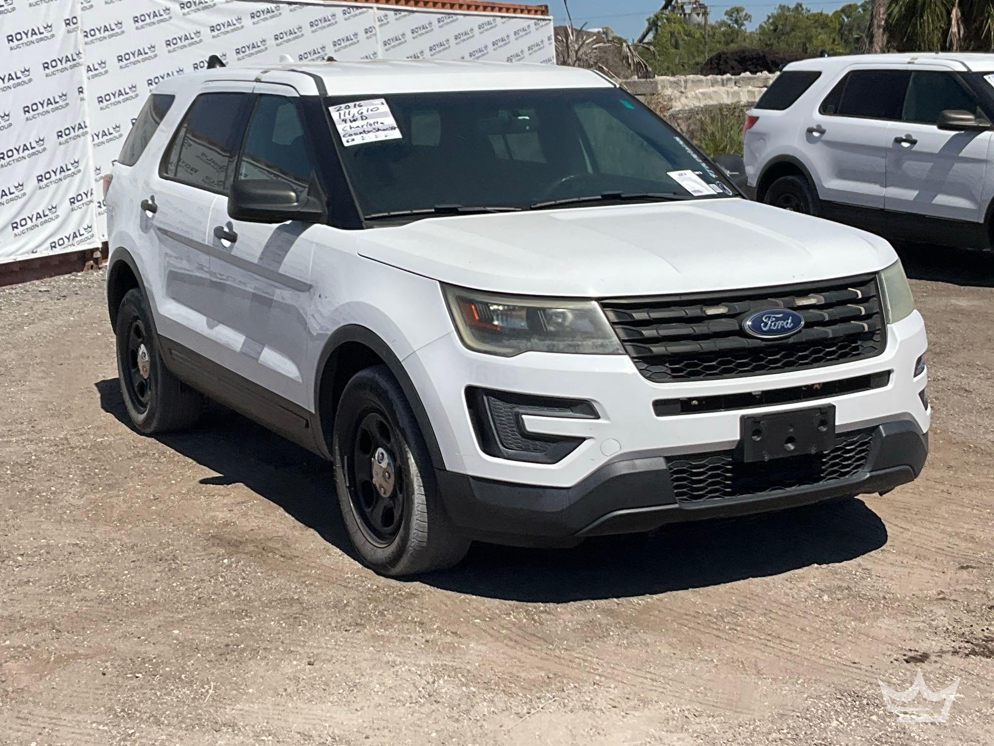 2016 Ford Explorer AWD SUV (A64557)