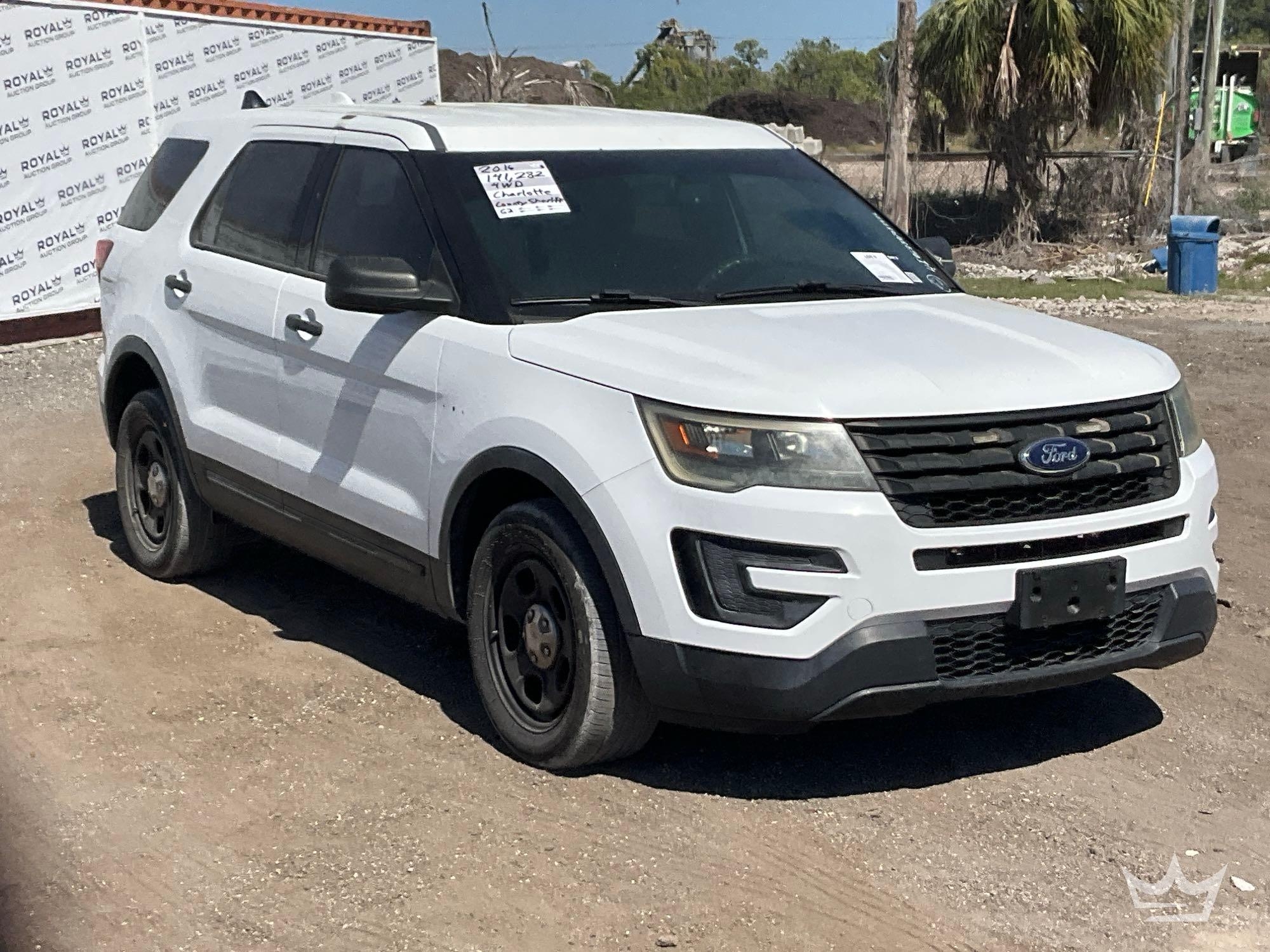 2016 Ford Explorer AWD SUV (A64557)