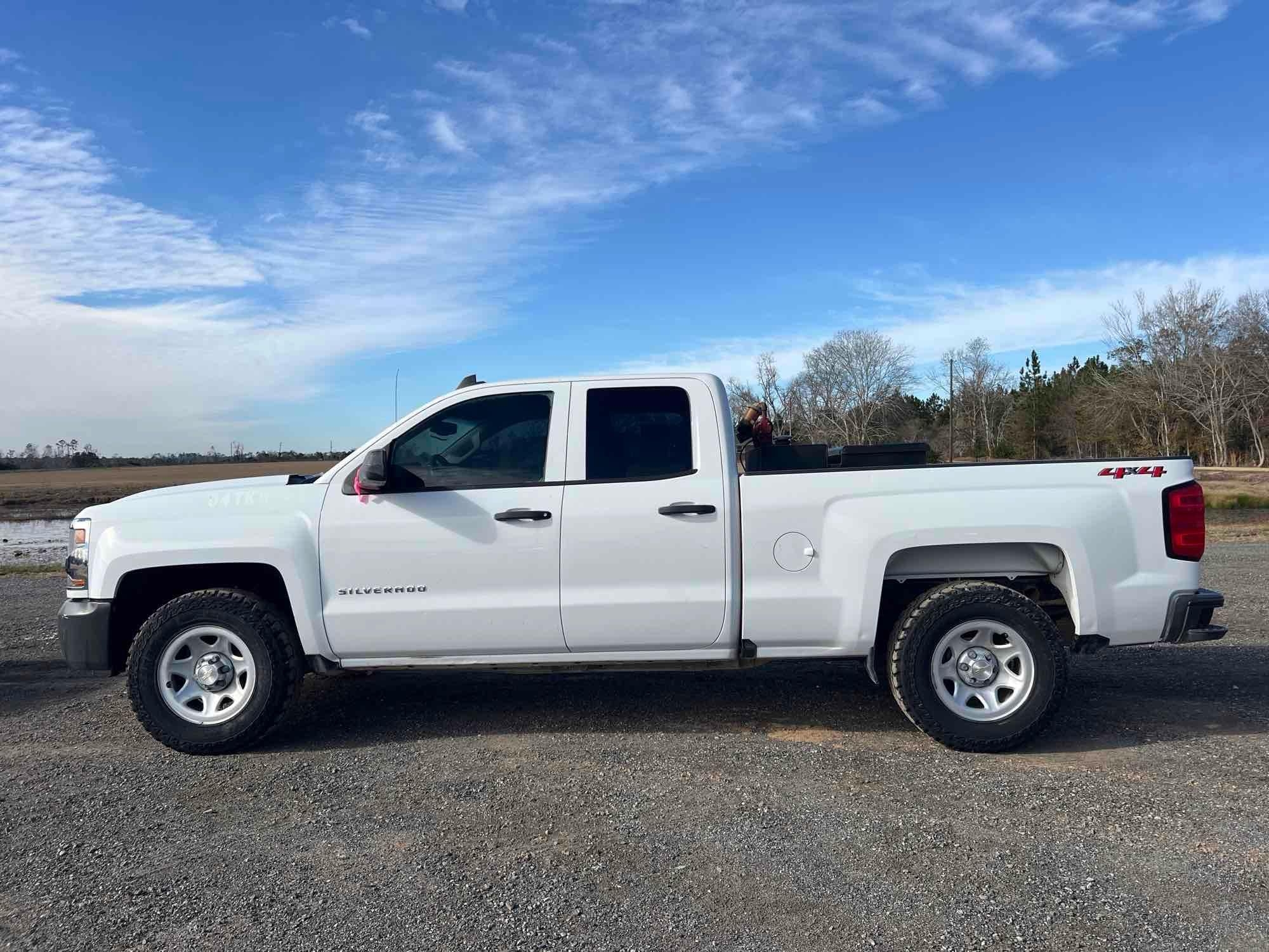 2019 CHEVROLET SILVERADO LD CREW CAB TRUCK (A59823)