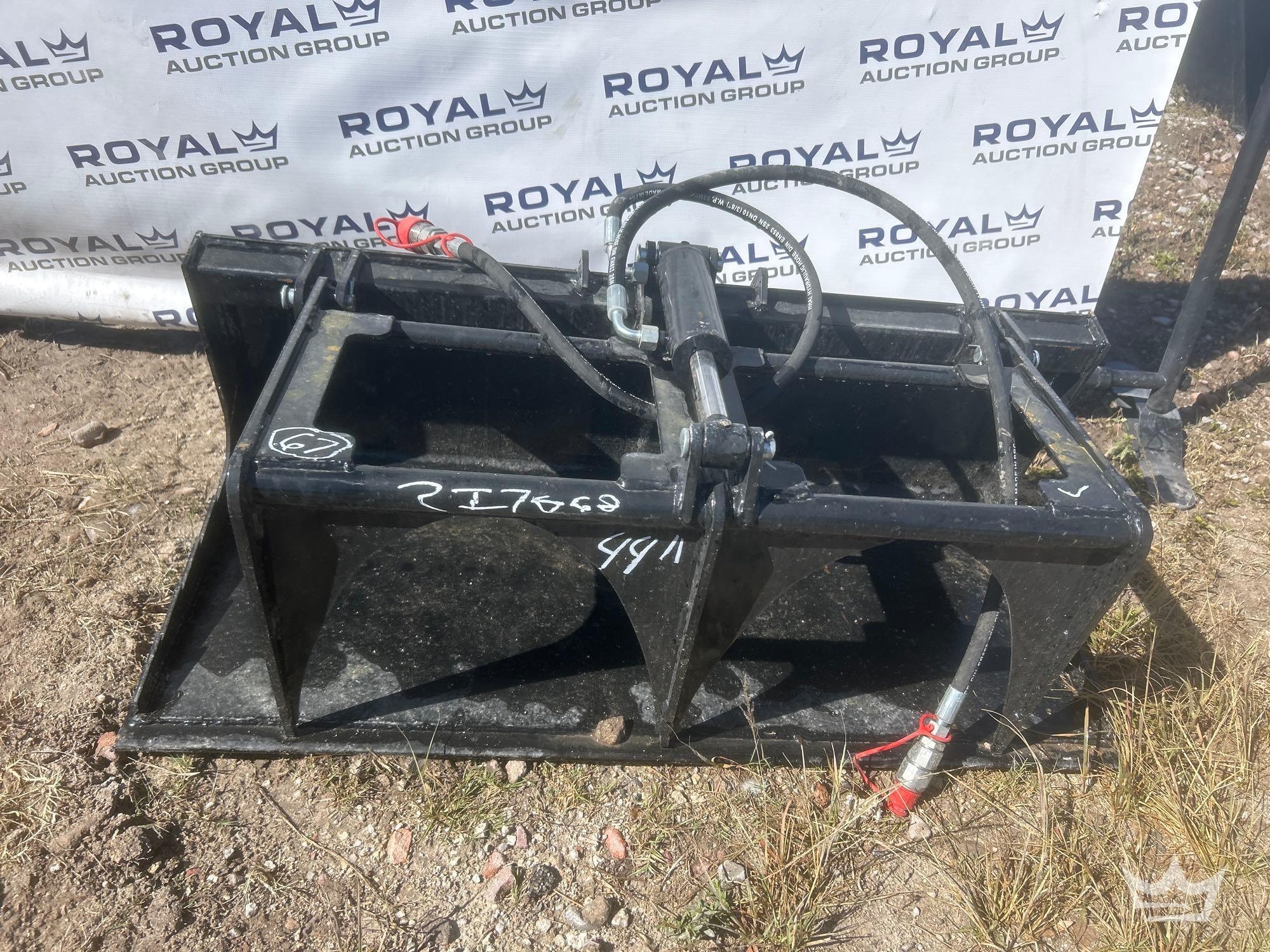 Single Cylinder Hydraulic Grapple Bucket Skid Steer Attachment (A61567)