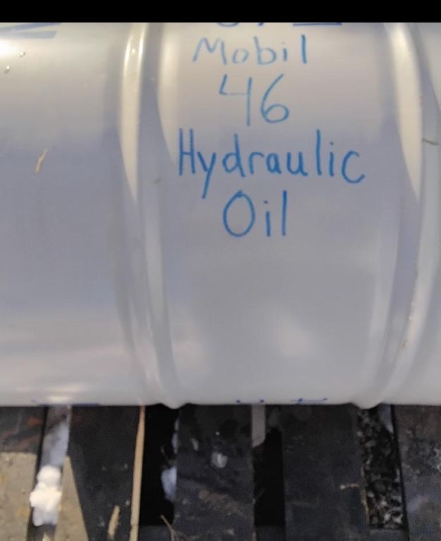55 Gallon, Mobile 46 Hydraulic Oil (A62679)