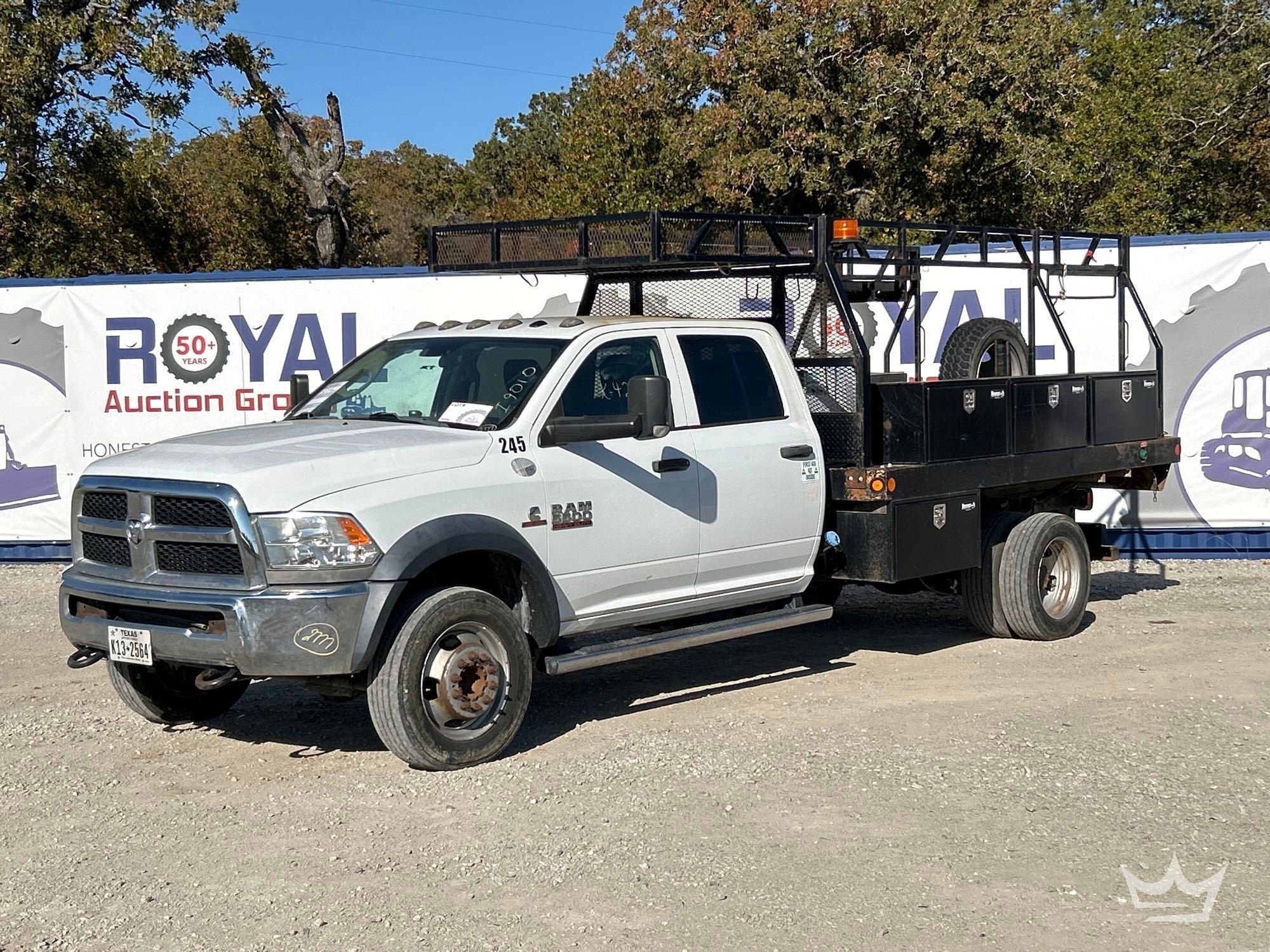 2018 Ram 5500 4x4 Crew Cab Utility Flatbed Truck (A55973)