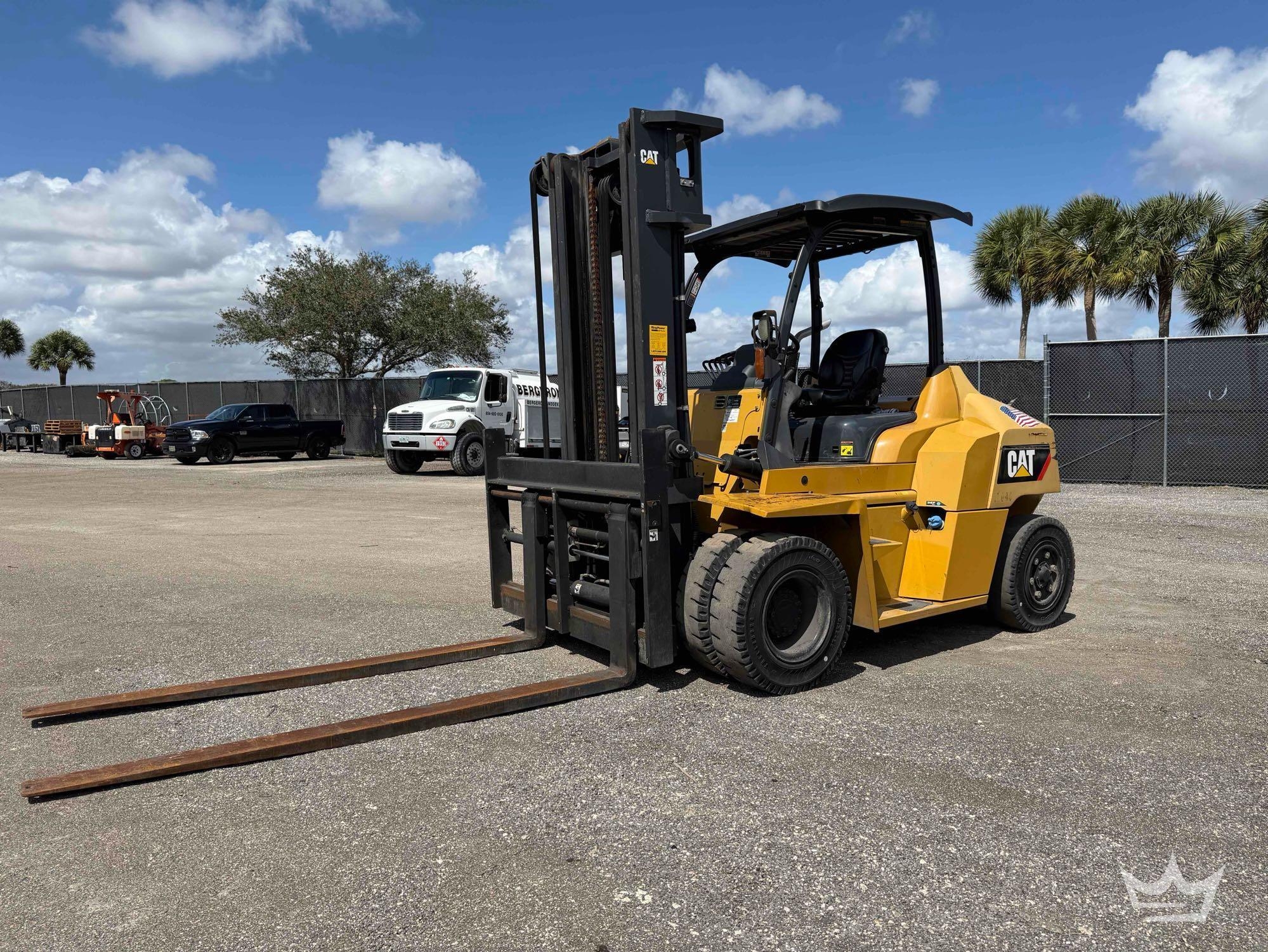2017 Caterpillar DP70N1 15,500lb. Straight Mast Diesel Forklift (A64553)