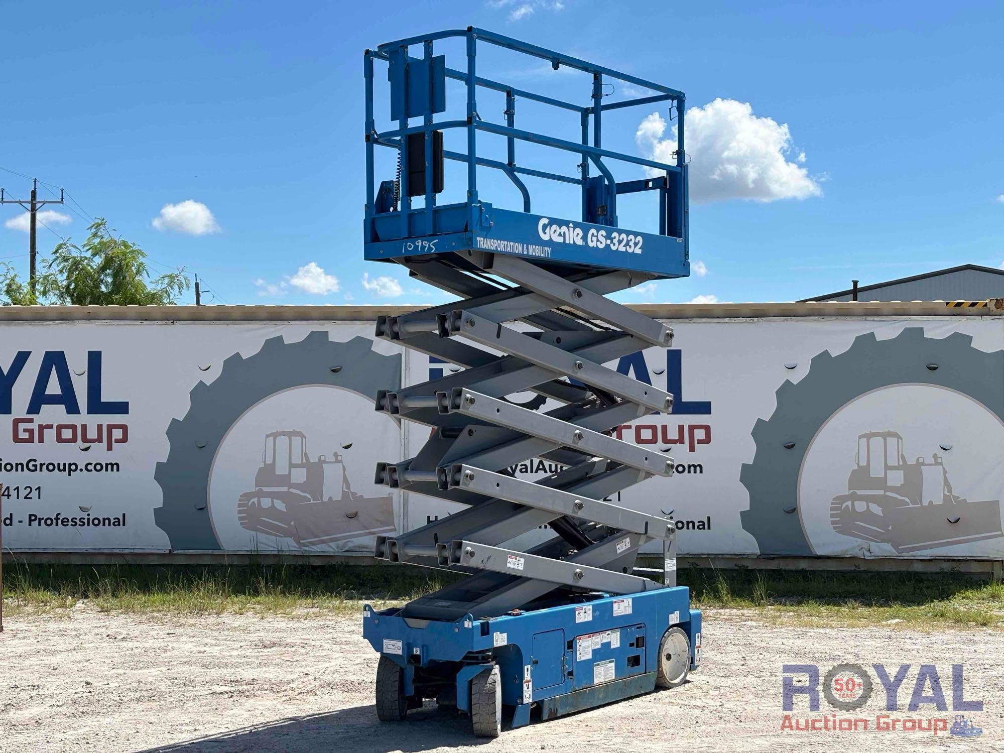 2019 Genie GS-3232 32ft Electric Scissor Lift (A53421)