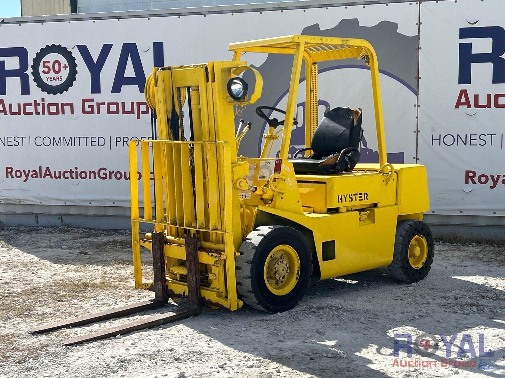 1989 Hyster H40-XL-MIL 4,000lb Diesel Forklift (A55851)