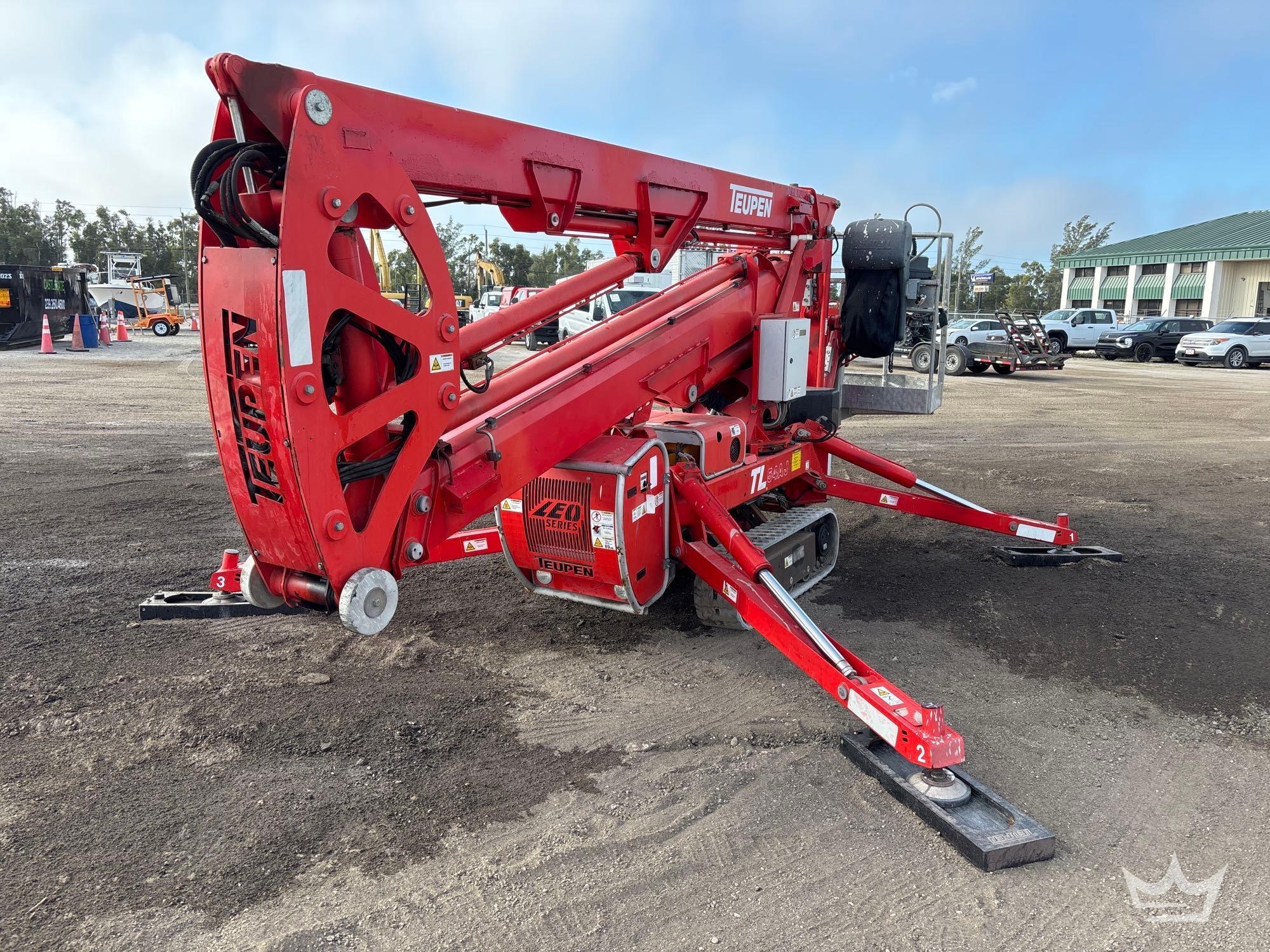 2015 Teupen TL54J Crawler Articulating Boom Lift (A61572)