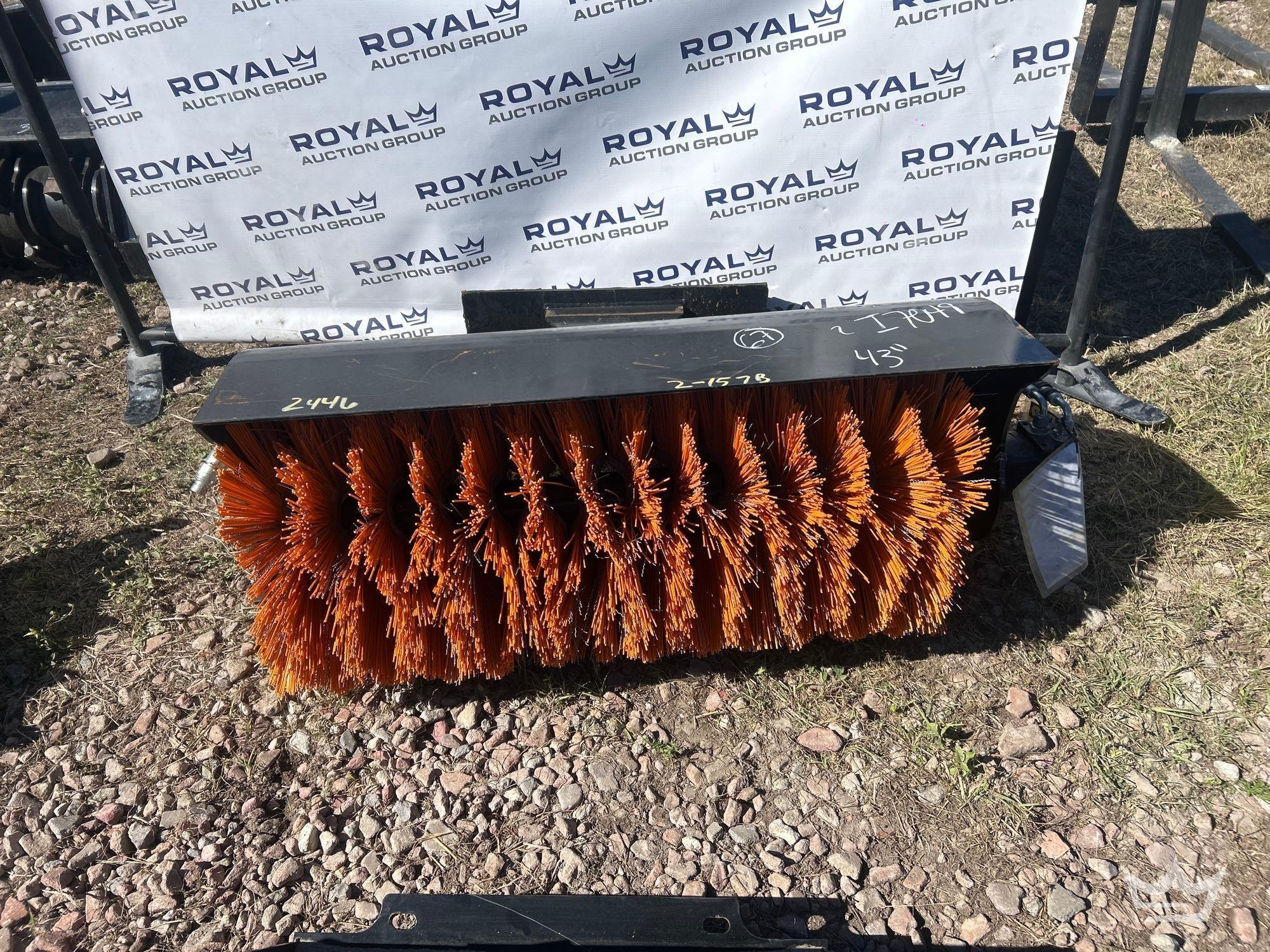 2025 QSJ Hydraulic Sweeper Mini Skid Steer Attachment (A61567)