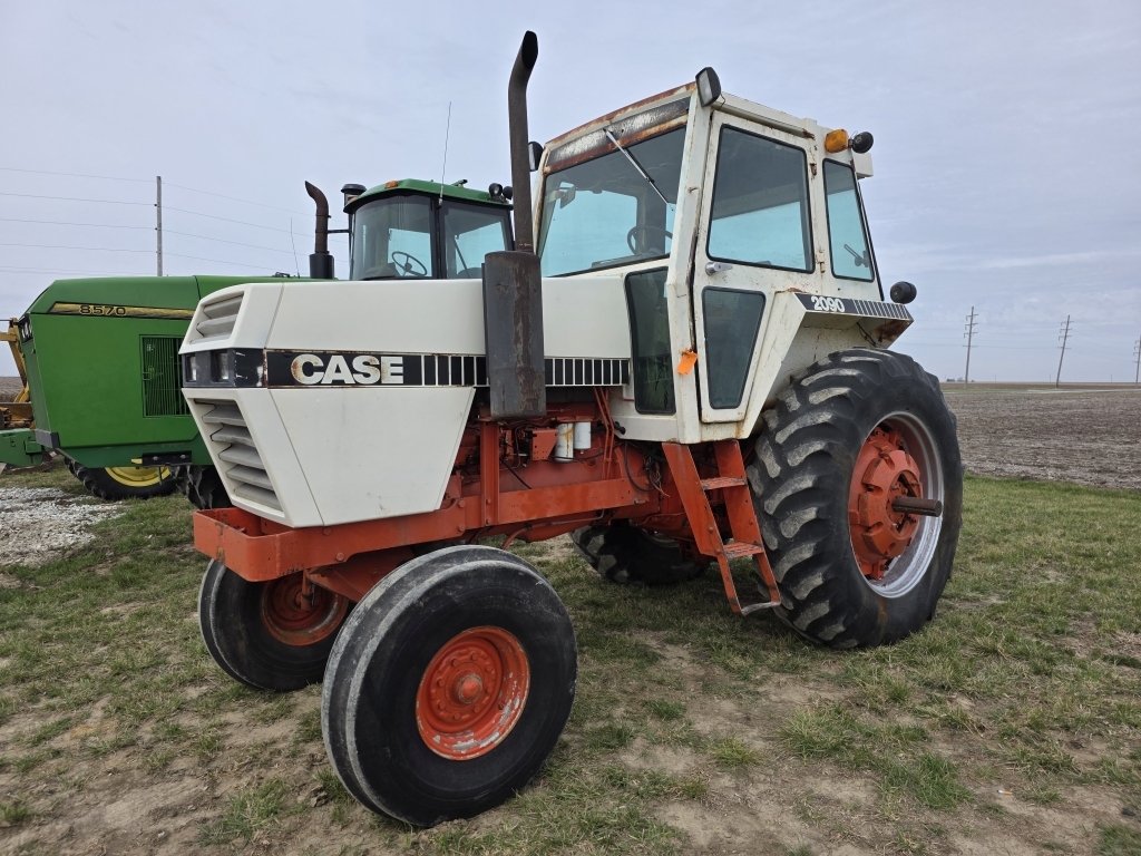 Case 2090 Tractor (A66285)