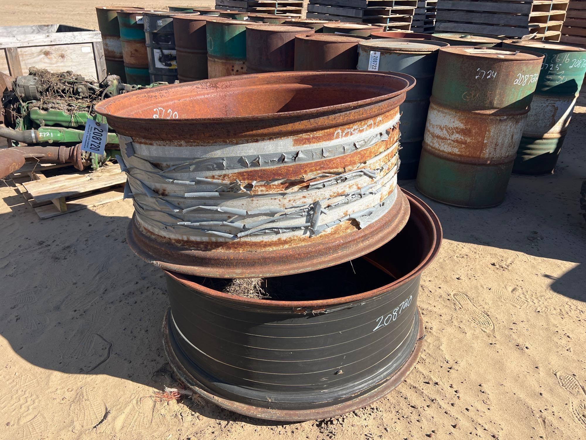 (2) TW 30 FORD WHEELS (A60432)