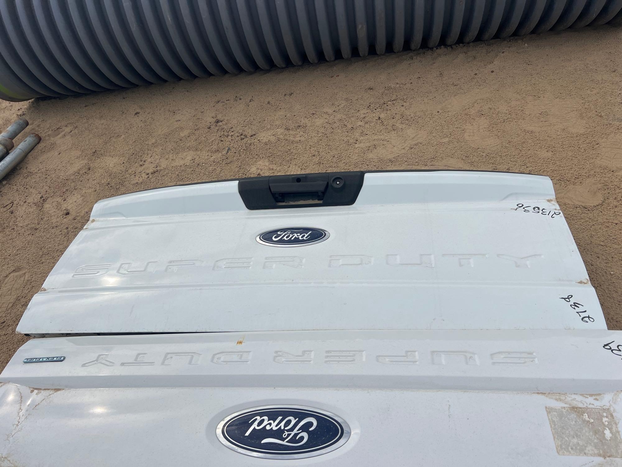 FORD SUPER DUTY TAILGATE (A64281)