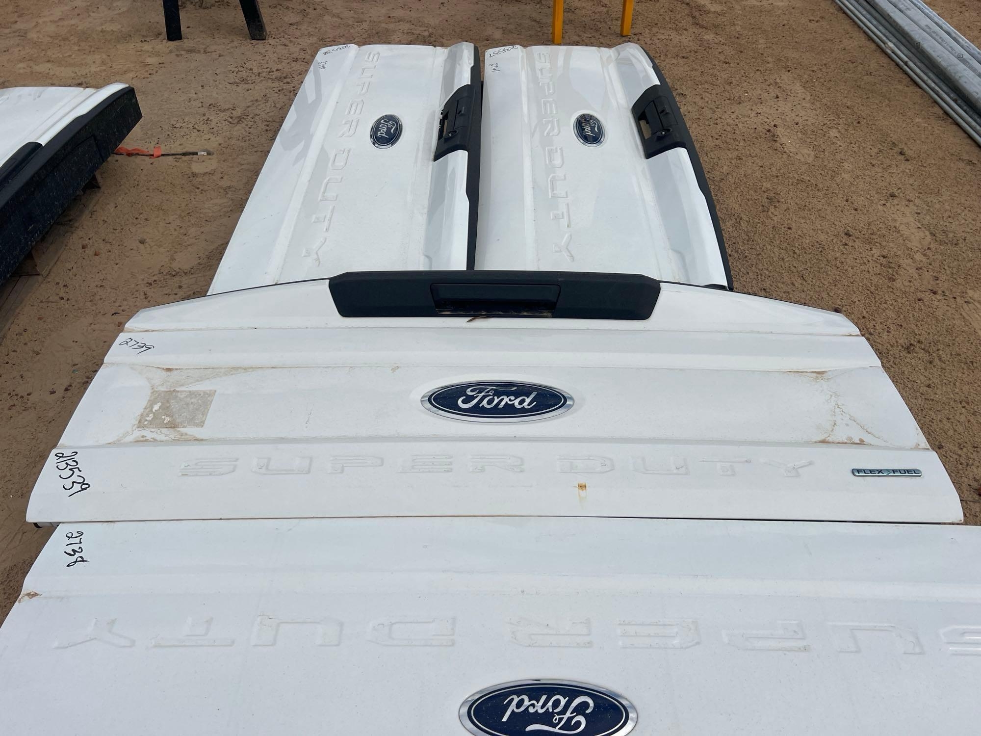 FORD SUPER DUTY TAILGATE (A64281)