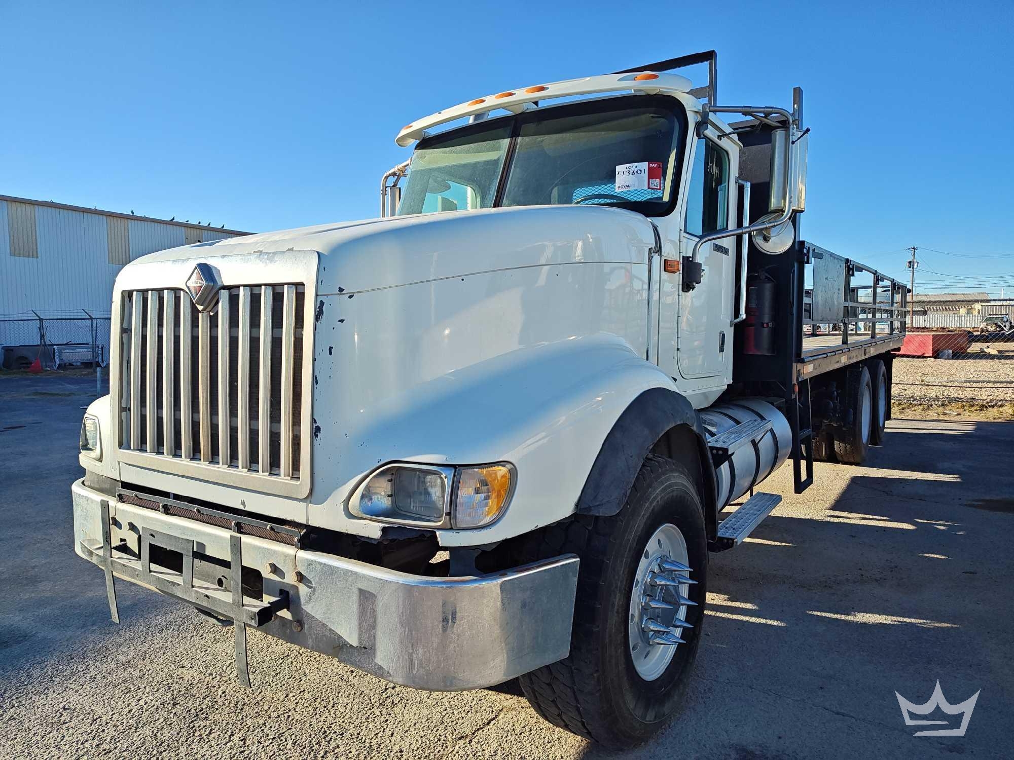 2014 International PayStar 5900i T/A 24ft Flatbed Truck (A55973)