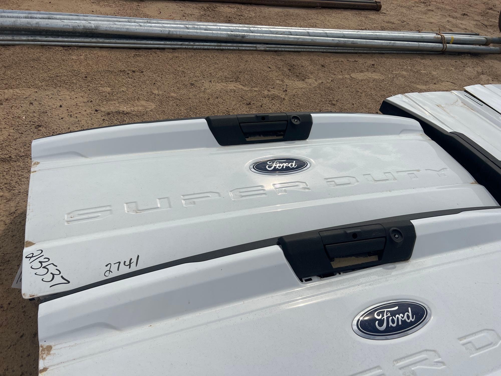 FORD SUPER DUTY TAILGATE (A64281)