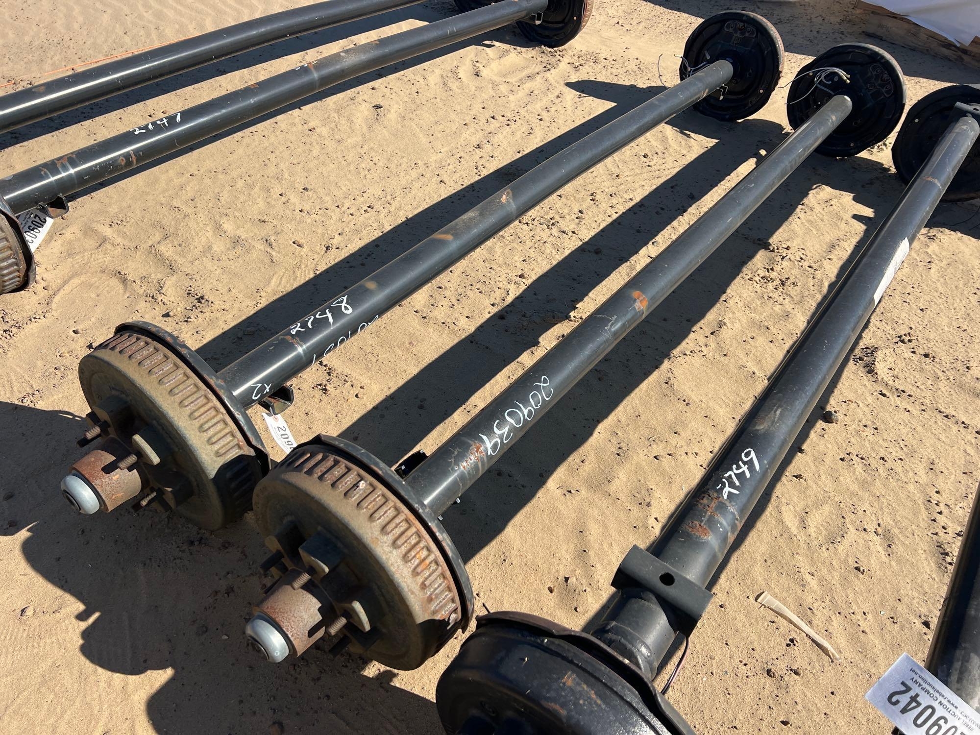 (2) 6 LUG 5200Ib-74SC-93 HUB FACE AXLES (A60432)