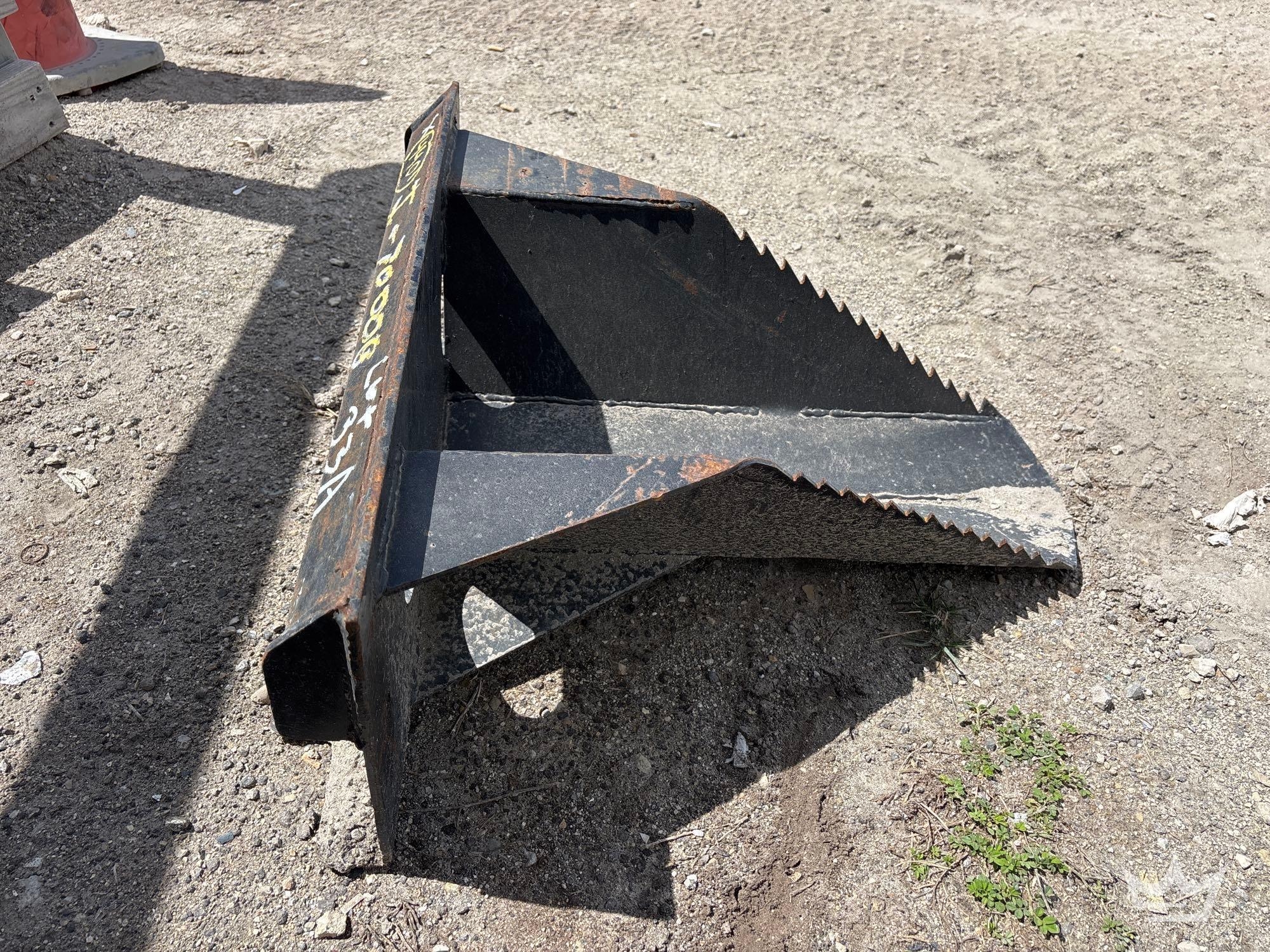2025 Dingo Ditch Bucket Skid Steer Attachment (A61572)