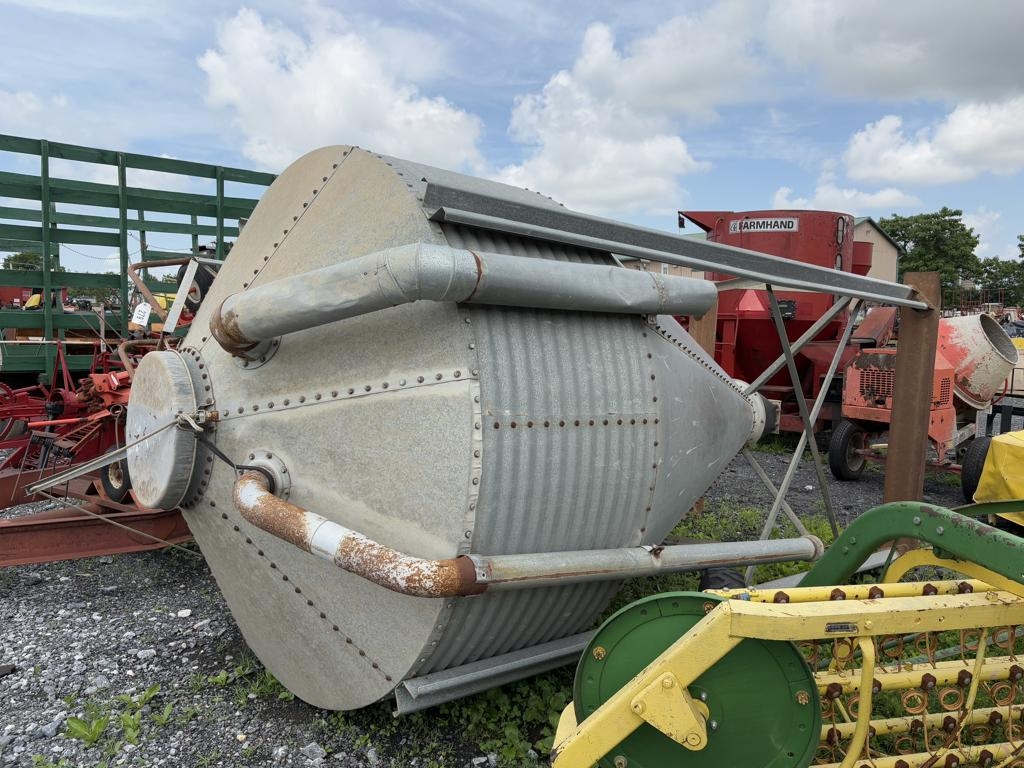 Large Grain Bin (A49251)