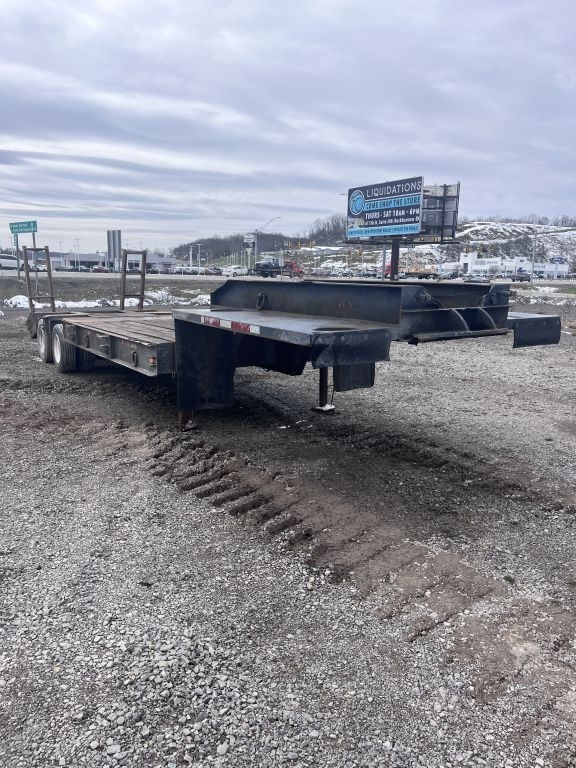 1970 Freehauf Lowboy, 20' Deck with 3' Dovetail (A62679)