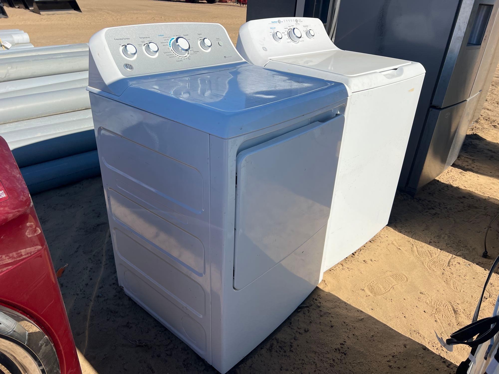 GE WASHER & DRYER (A60432)